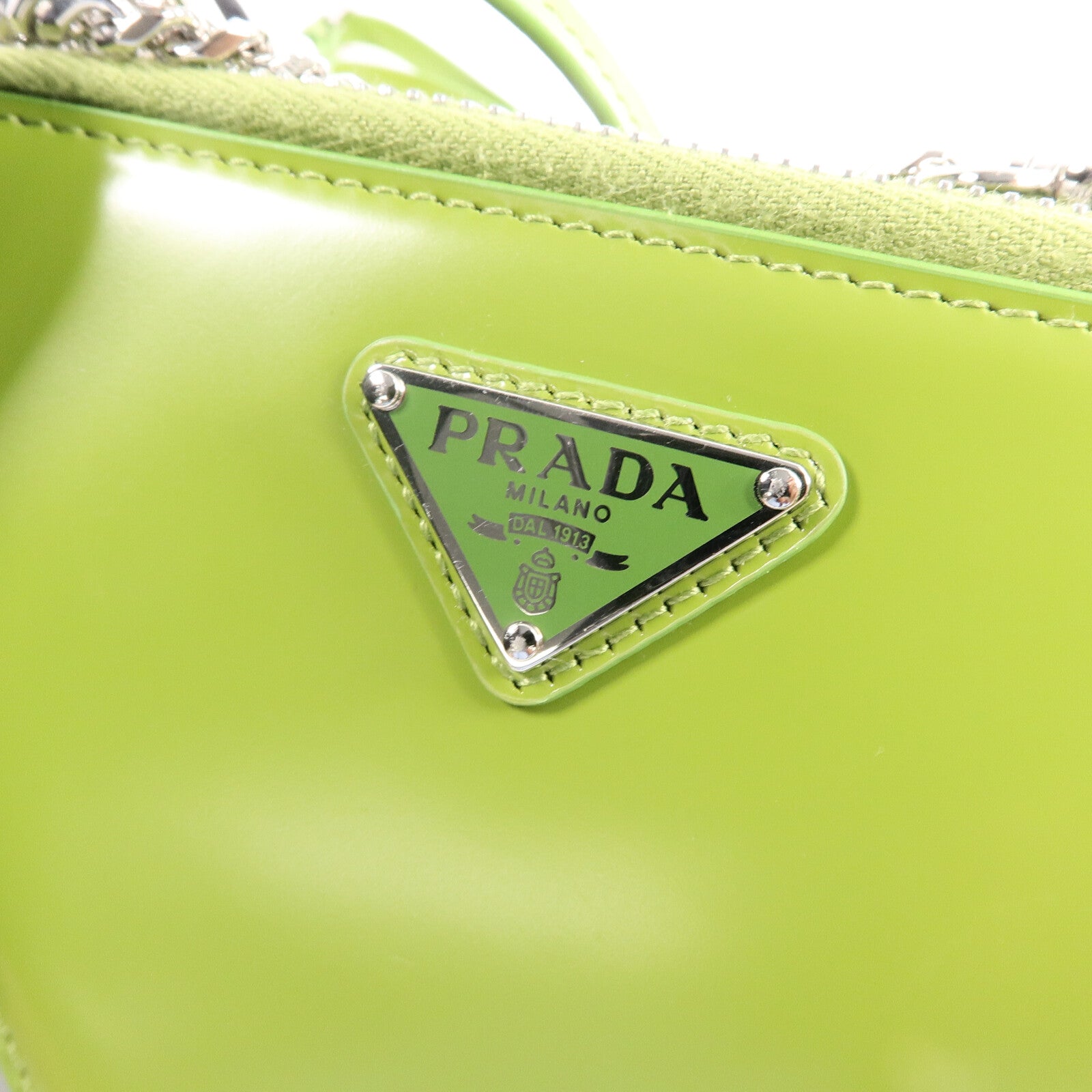 PRADA 牛皮皮革Mini Contenitori鏈帶手挽肩背兩用袋