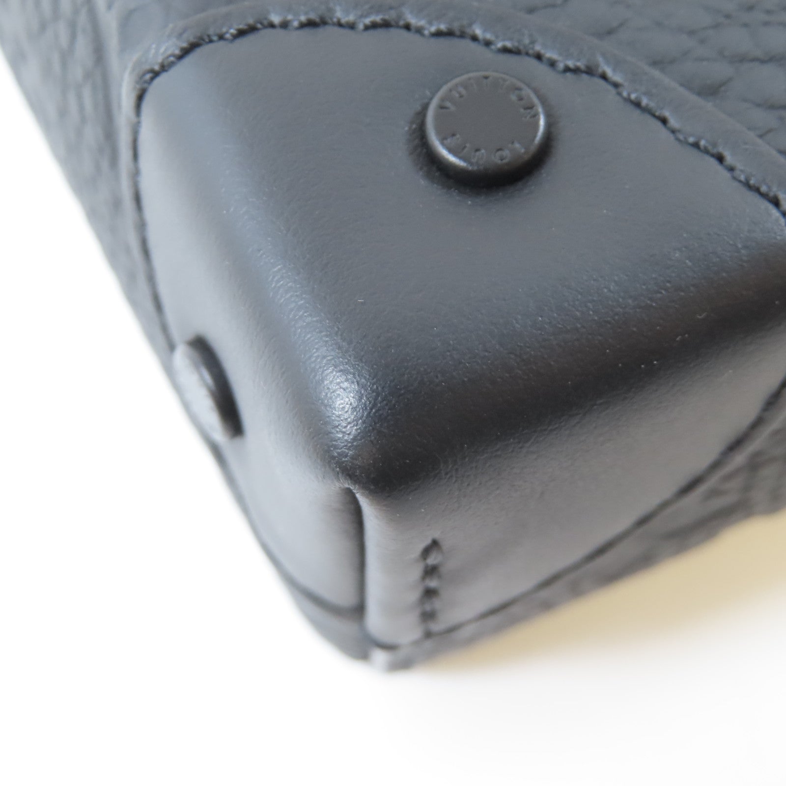 LOUIS VUITTON Monogram Taurillon Trunk Messenger肩背袋黑色