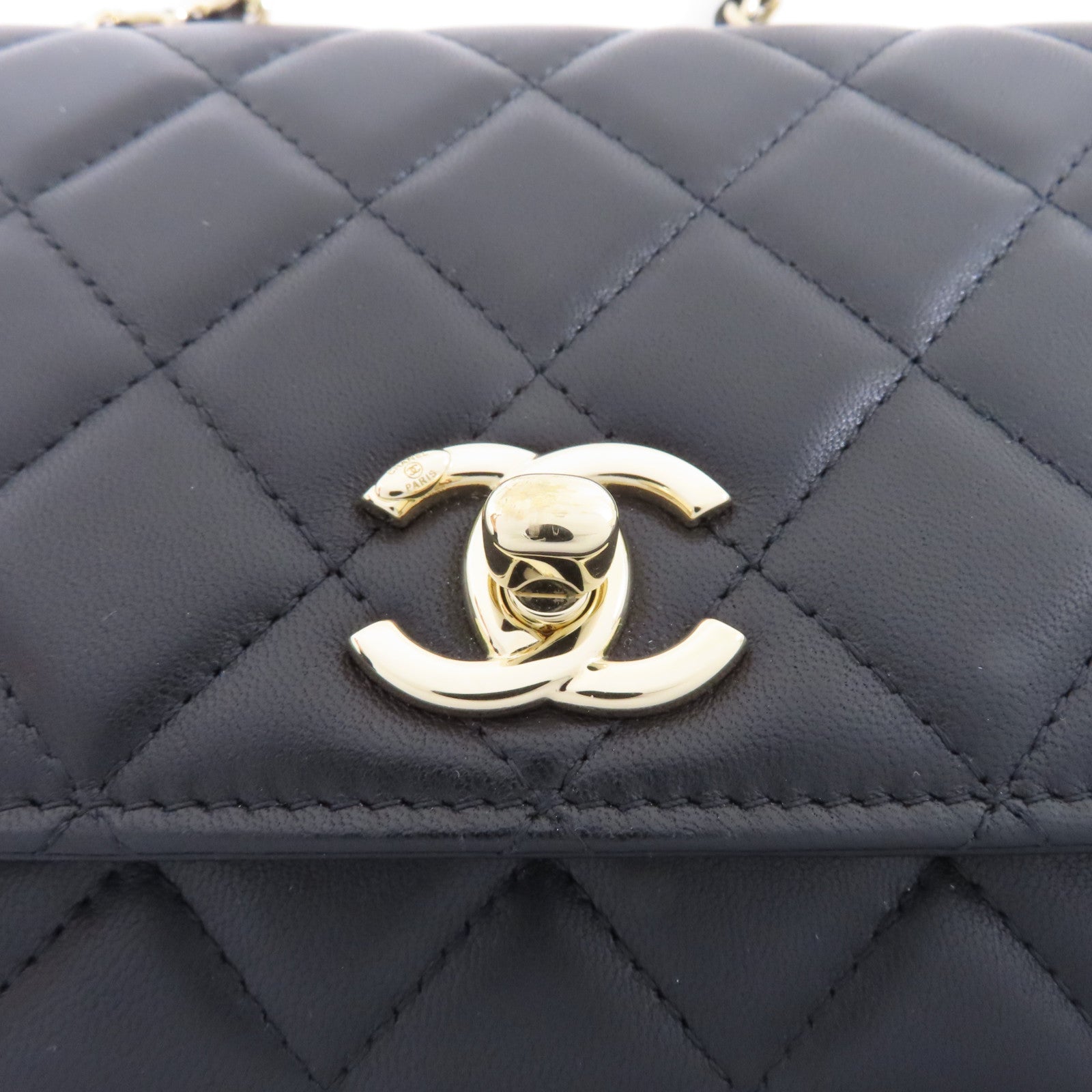 CHANEL 菱格羊皮皮革Trendy CC Wallet On Chain金扣鏈帶肩背袋黑色
