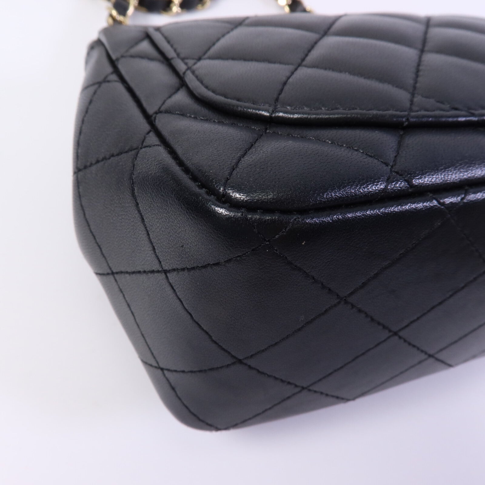 CHANEL 羊皮皮革Mini Classic 17鏈帶肩背袋