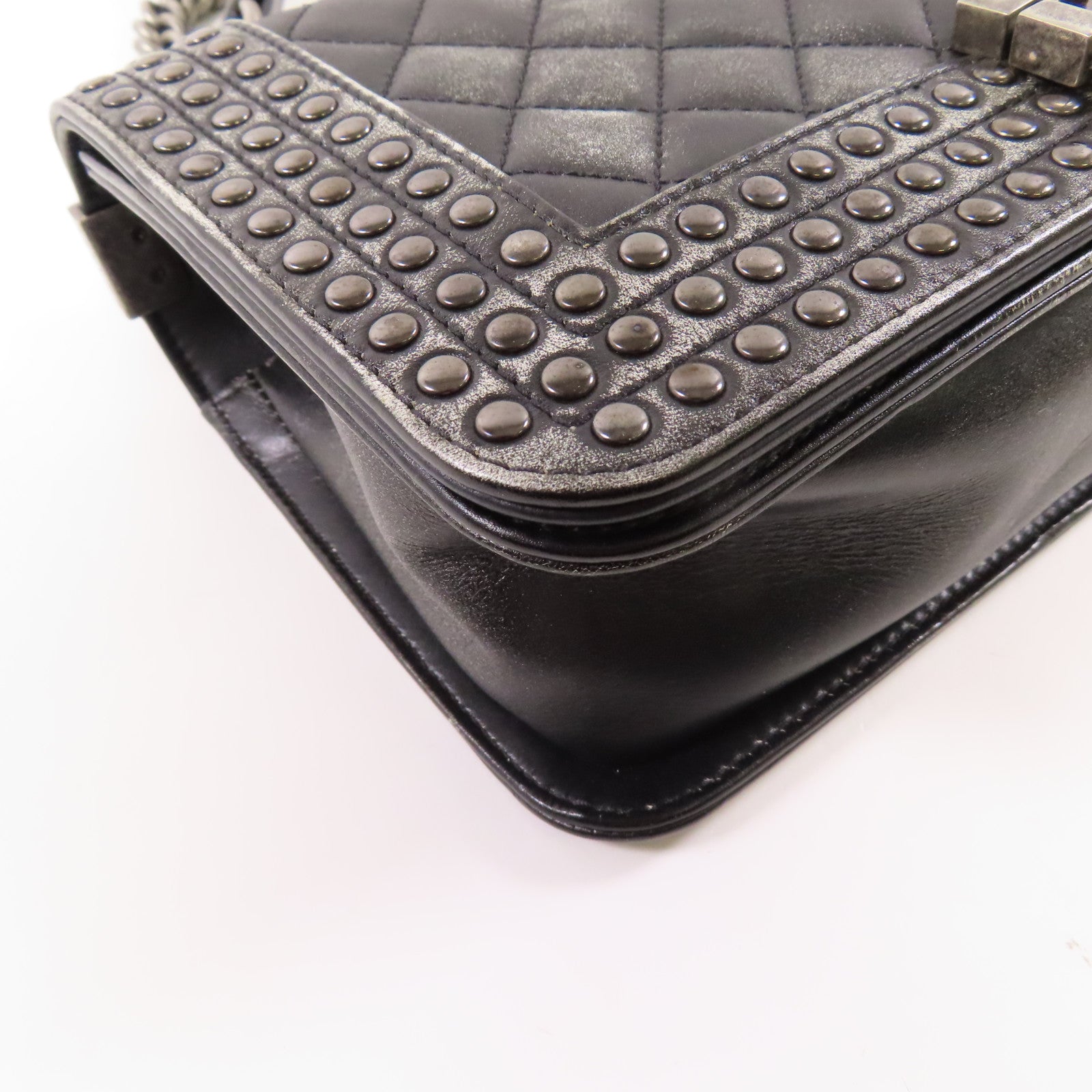 CHANEL 【激減優惠】牛皮皮革Boy 25銀扣鏈帶肩背袋