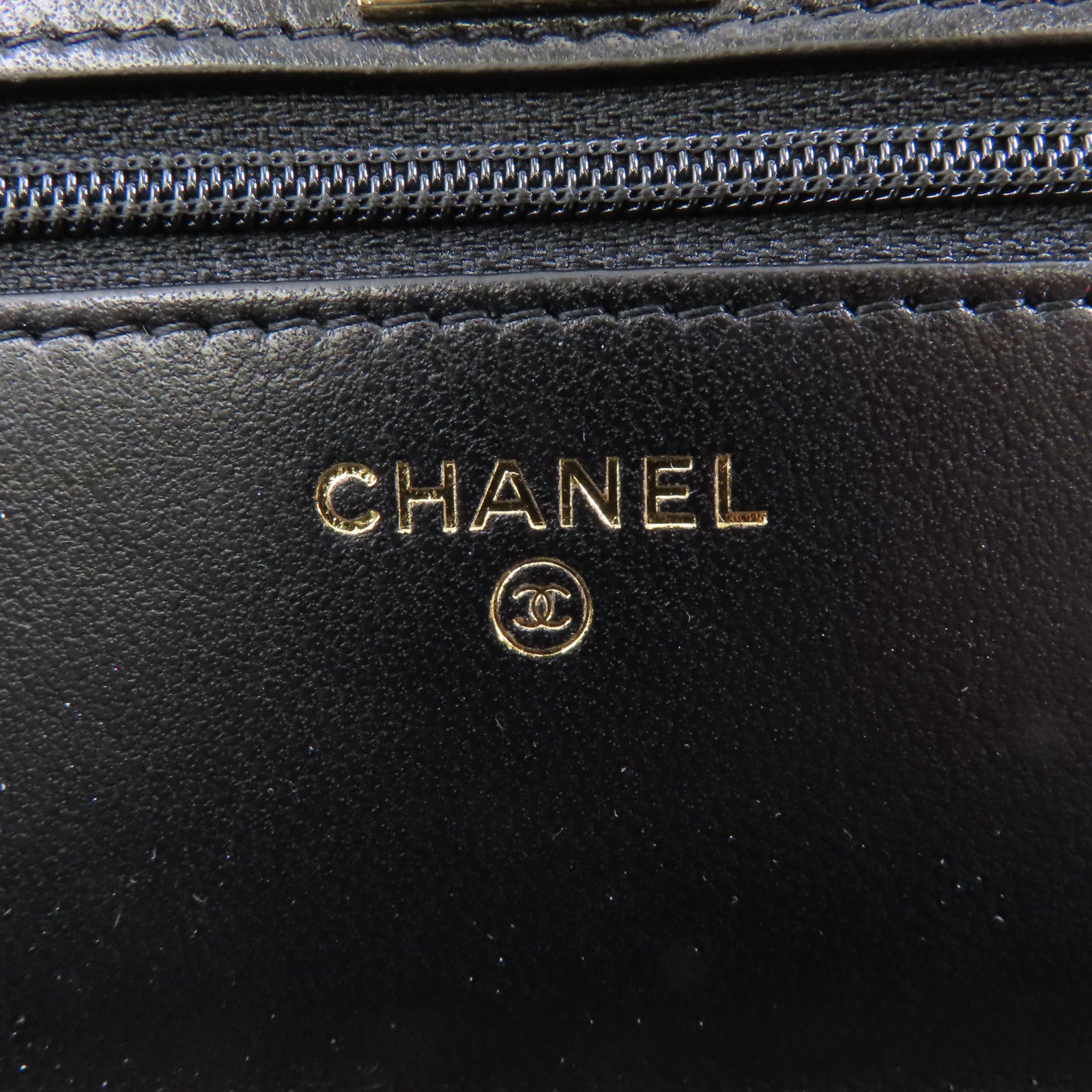 CHANEL 菱格羊皮皮革Trendy CC Wallet On Chain金扣鏈帶肩背袋黑色
