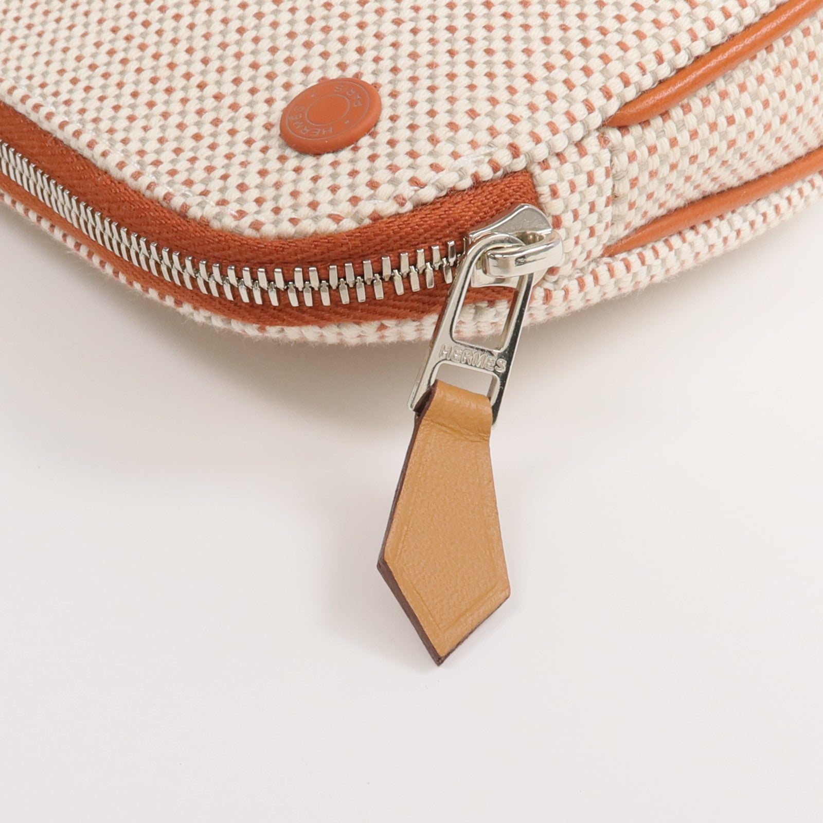 HERMES 帆布Echappee Case銀扣手拿包