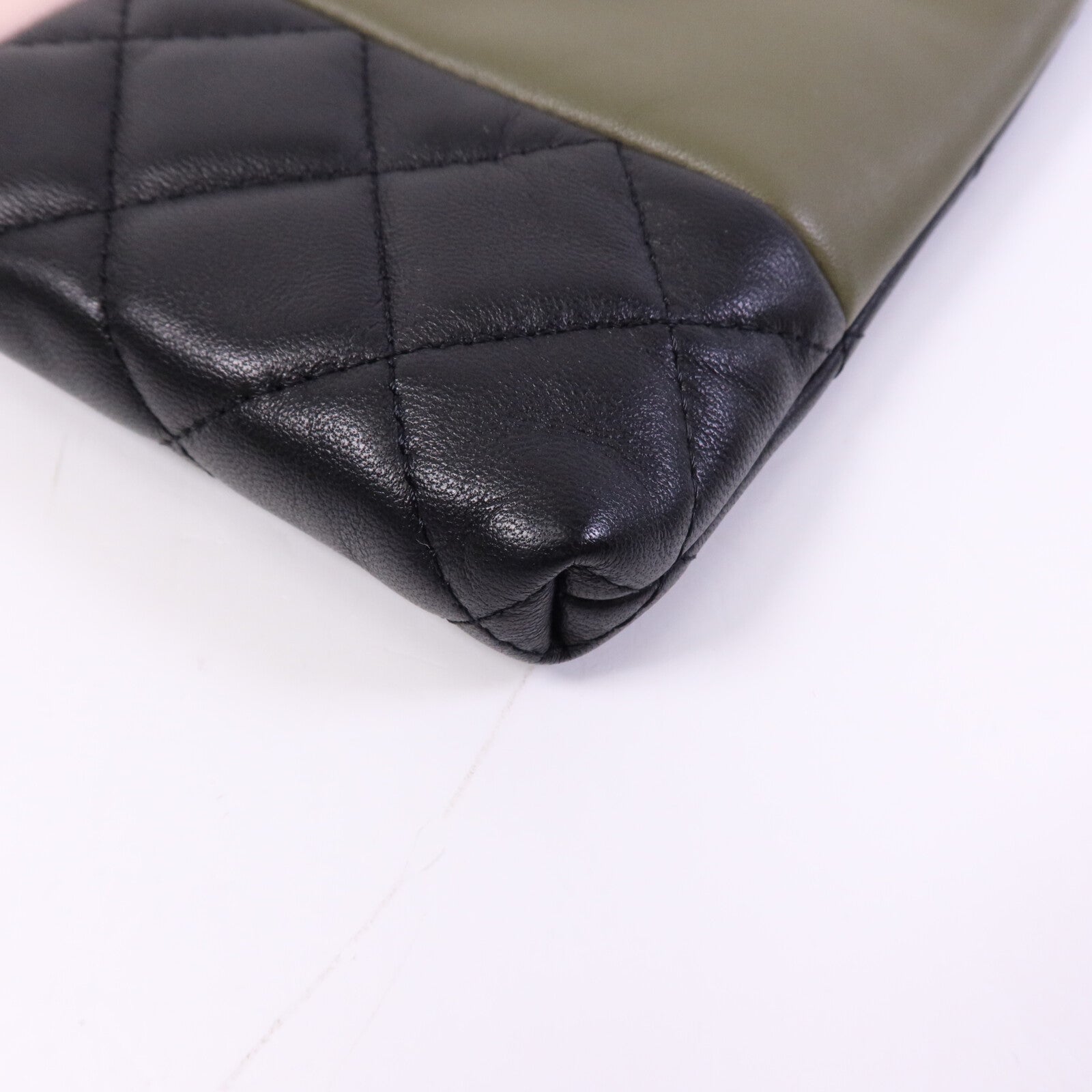 CHANEL 牛皮/羊皮皮革Clutch銀扣手拿包