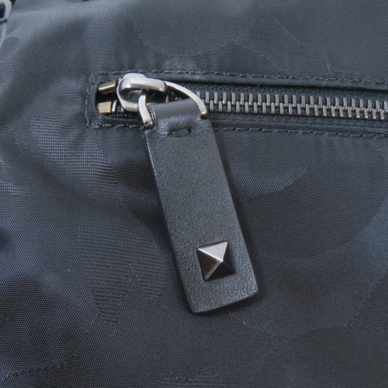 Valentino 尼龍Shoulder Bag銀扣肩背袋黑色
