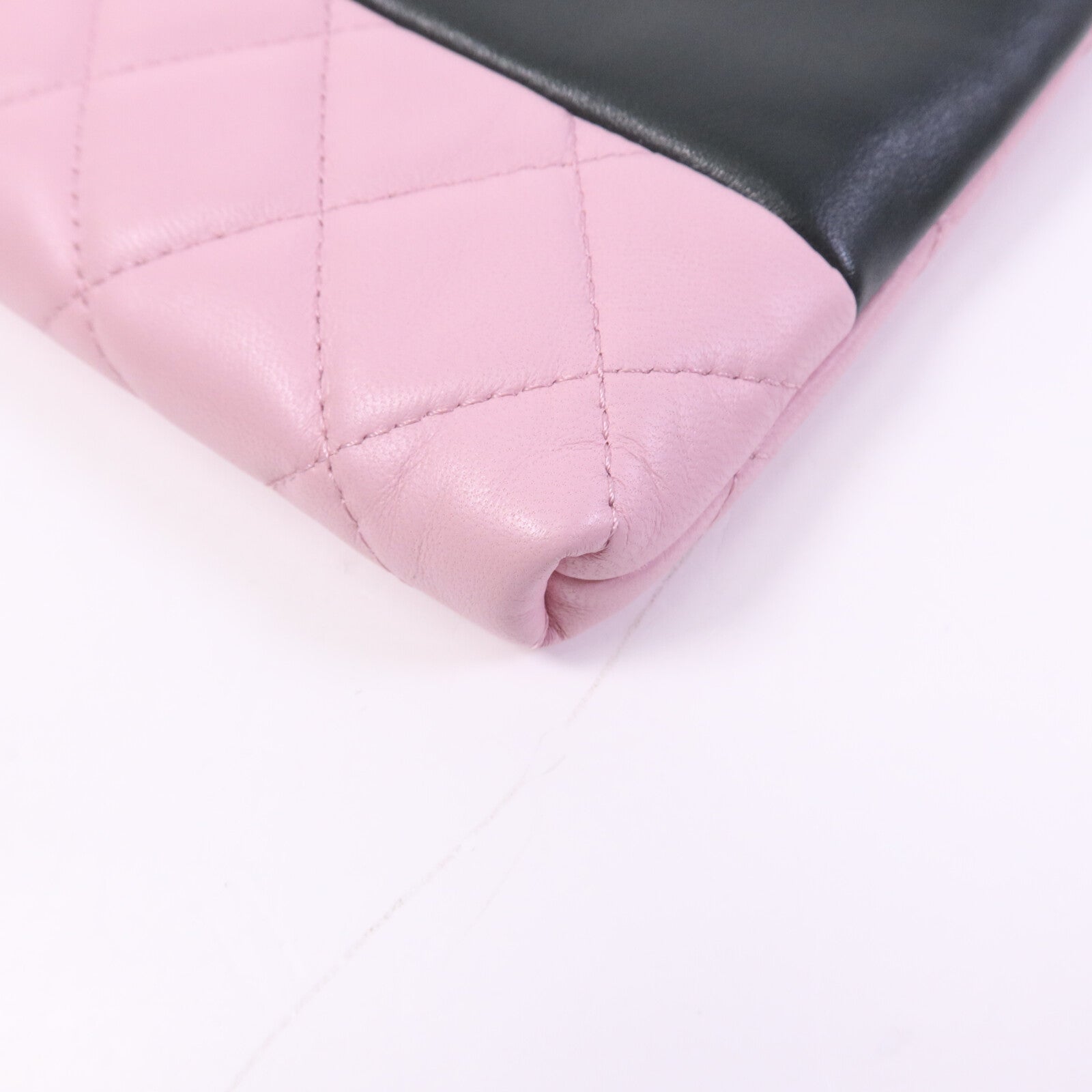 CHANEL 牛皮/羊皮皮革Clutch銀扣手拿包