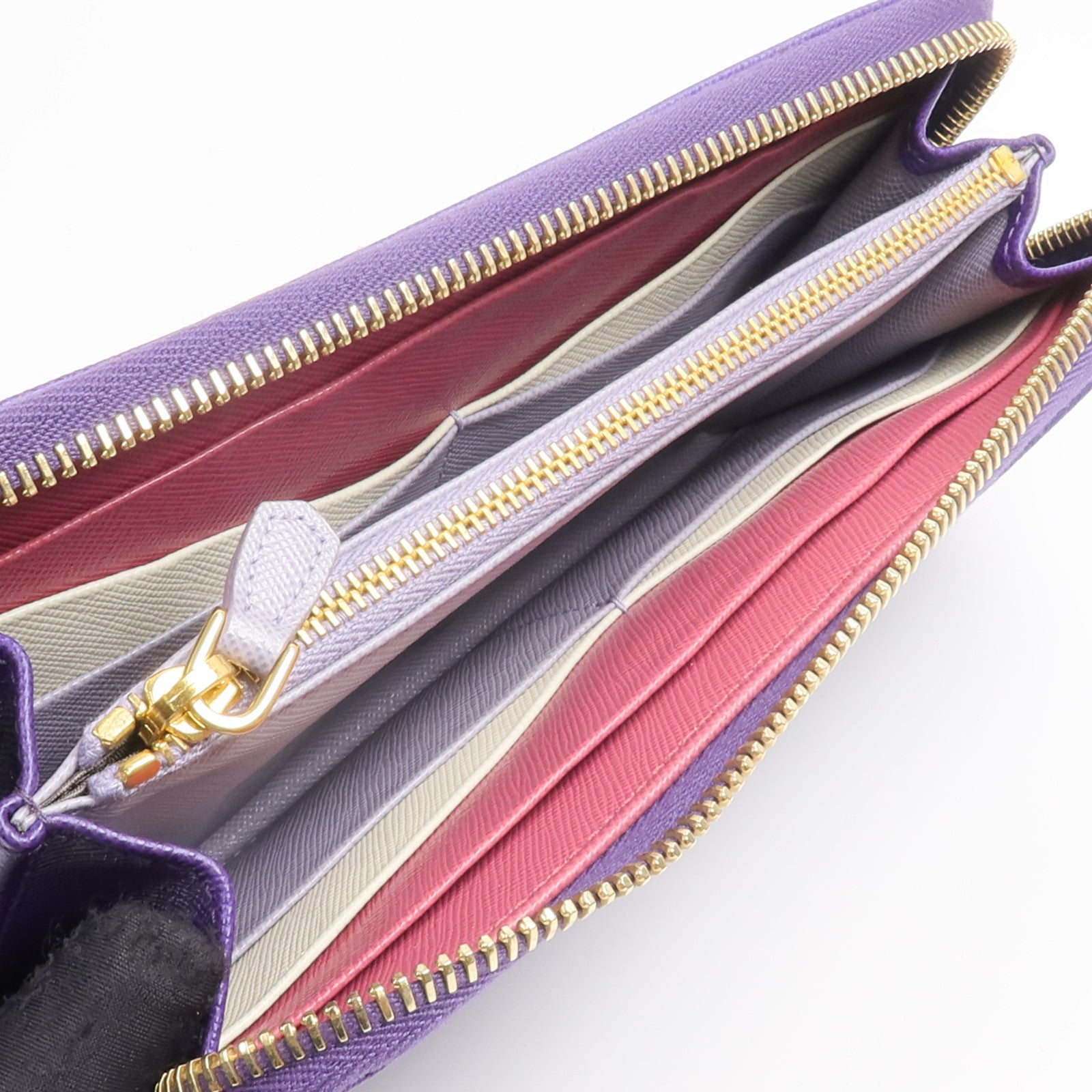 PRADA Saffiano皮革Zip Around Long Wallet長錢包