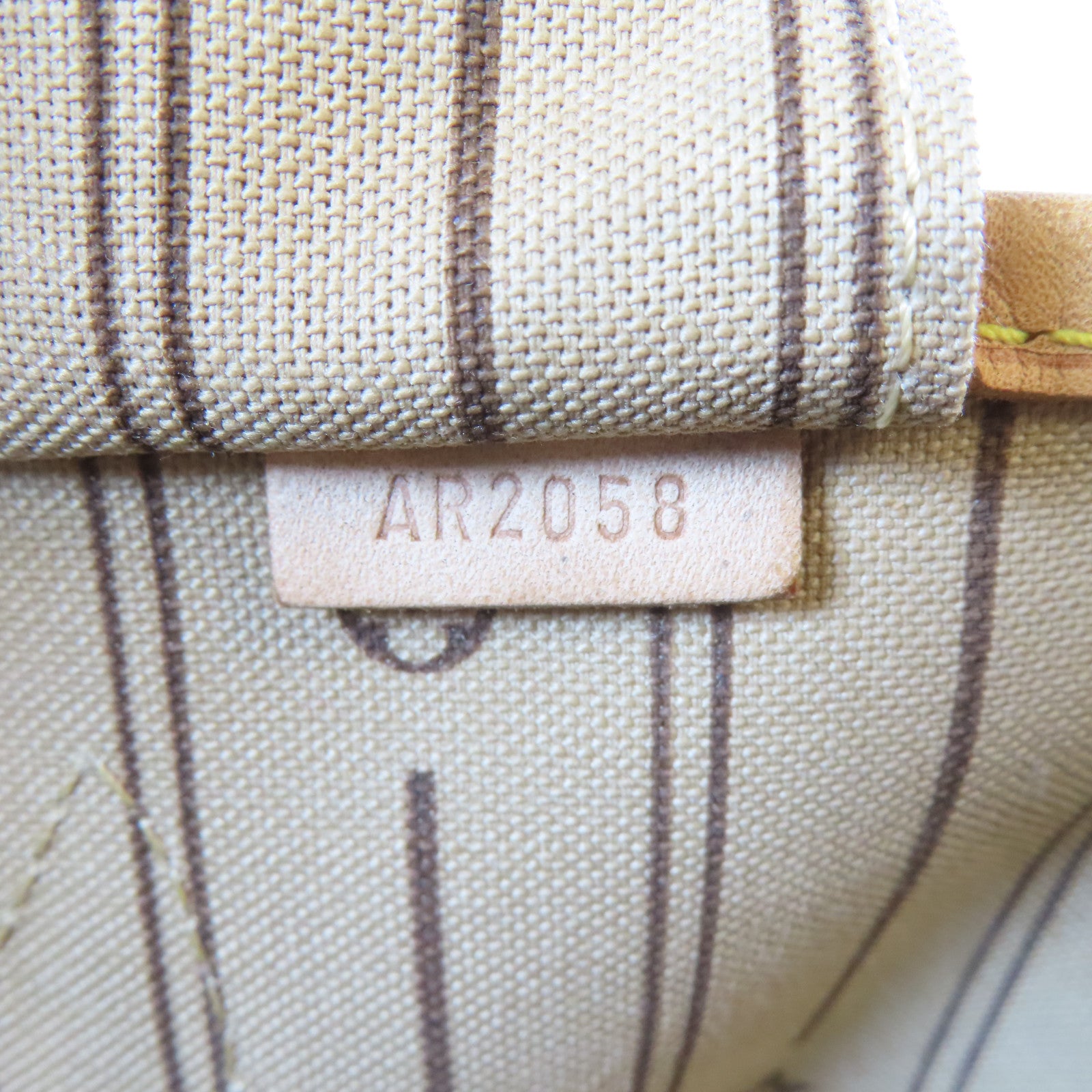 LOUIS VUITTON Monogram Neverfull MM金扣手挽袋啡色