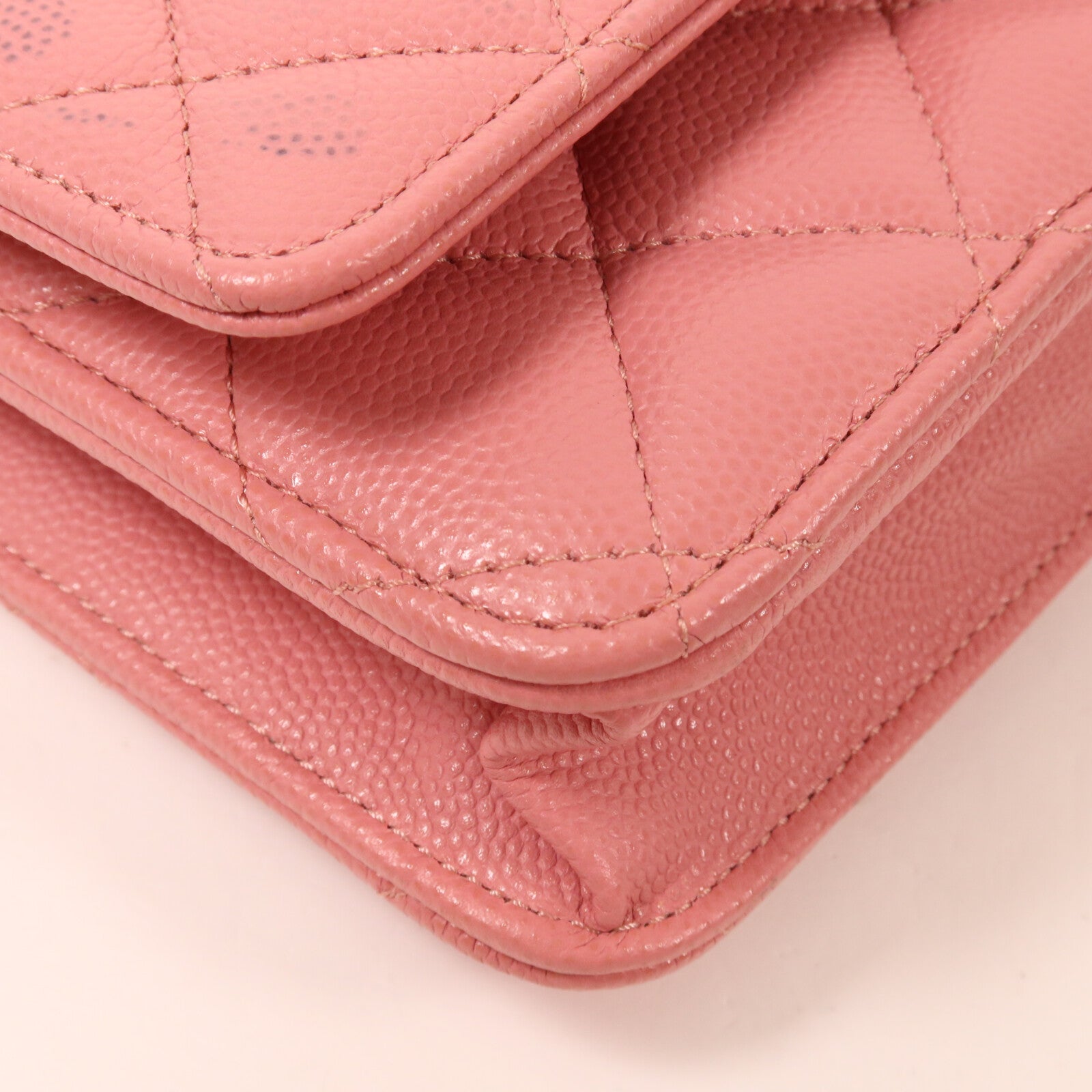 CHANEL 牛皮皮革WOC Wallet On Chain鏈帶肩背袋