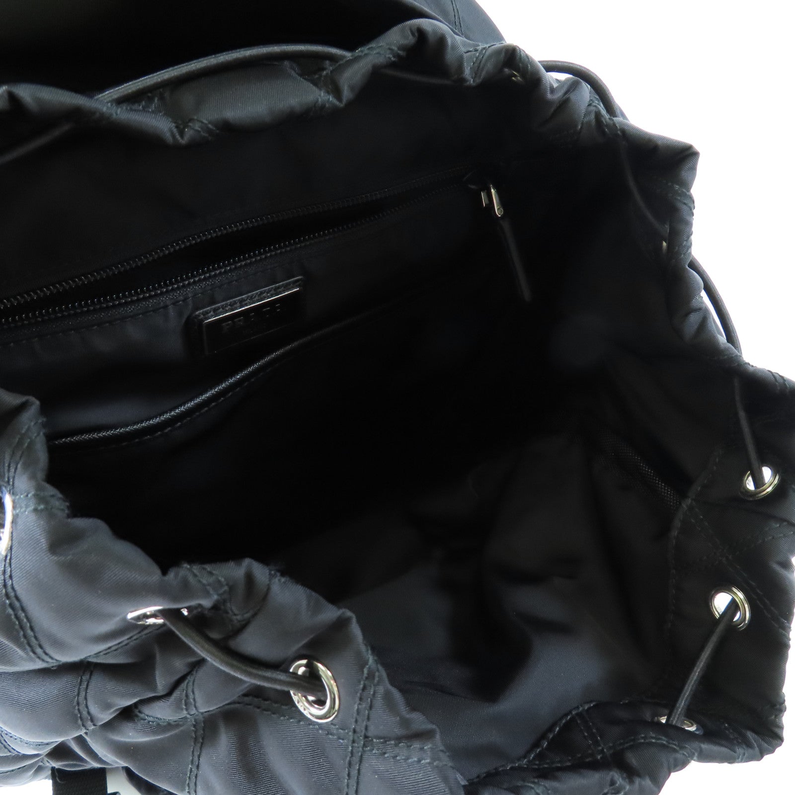 PRADA 尼龍Backpack銀扣背包