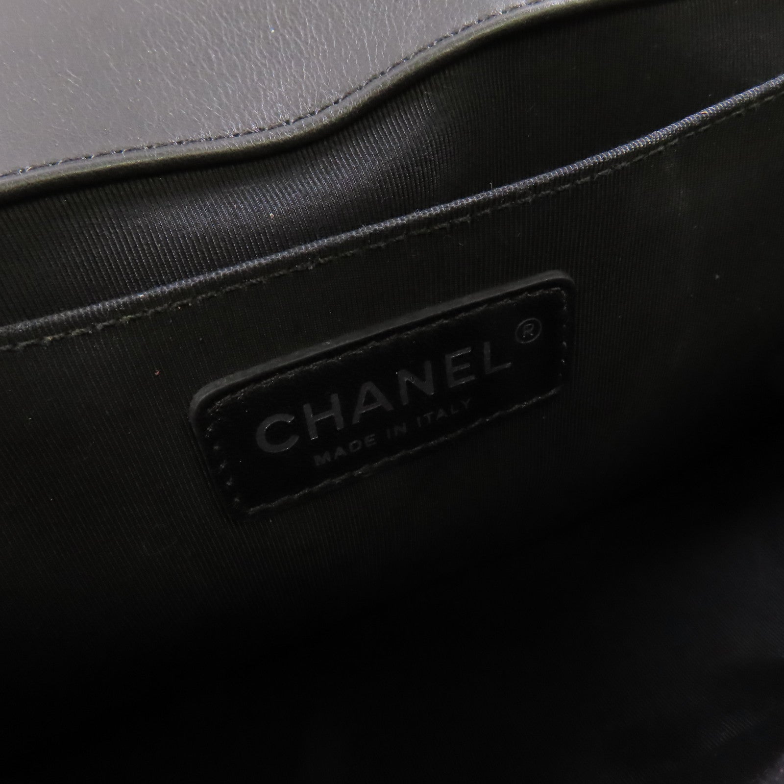 CHANEL 【激減優惠】牛皮皮革Boy 25銀扣鏈帶肩背袋