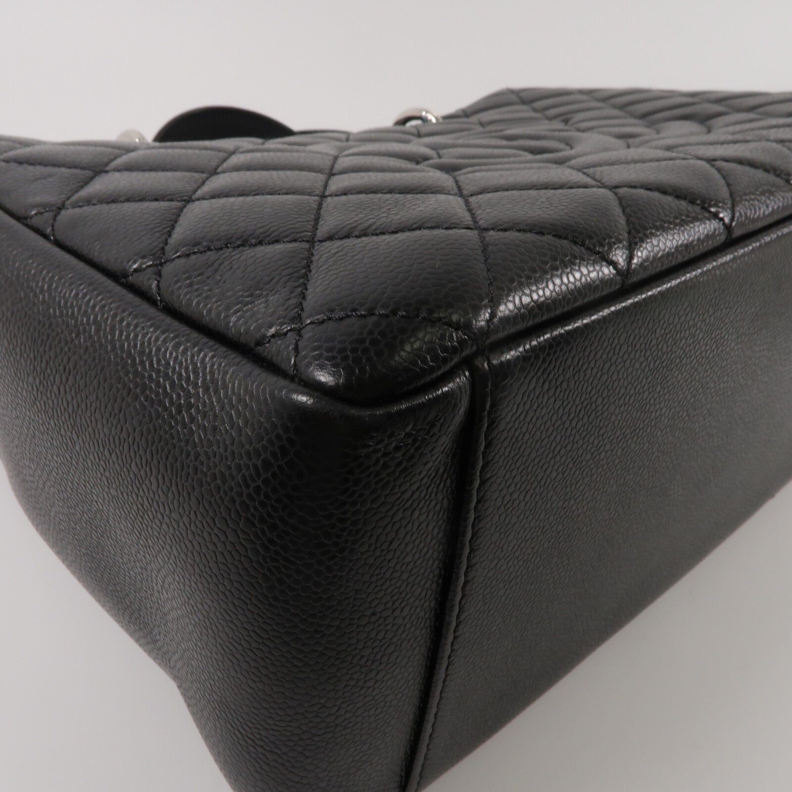 CHANEL 牛皮皮革GST Grand Shopping Tote Bag鏈帶肩背袋