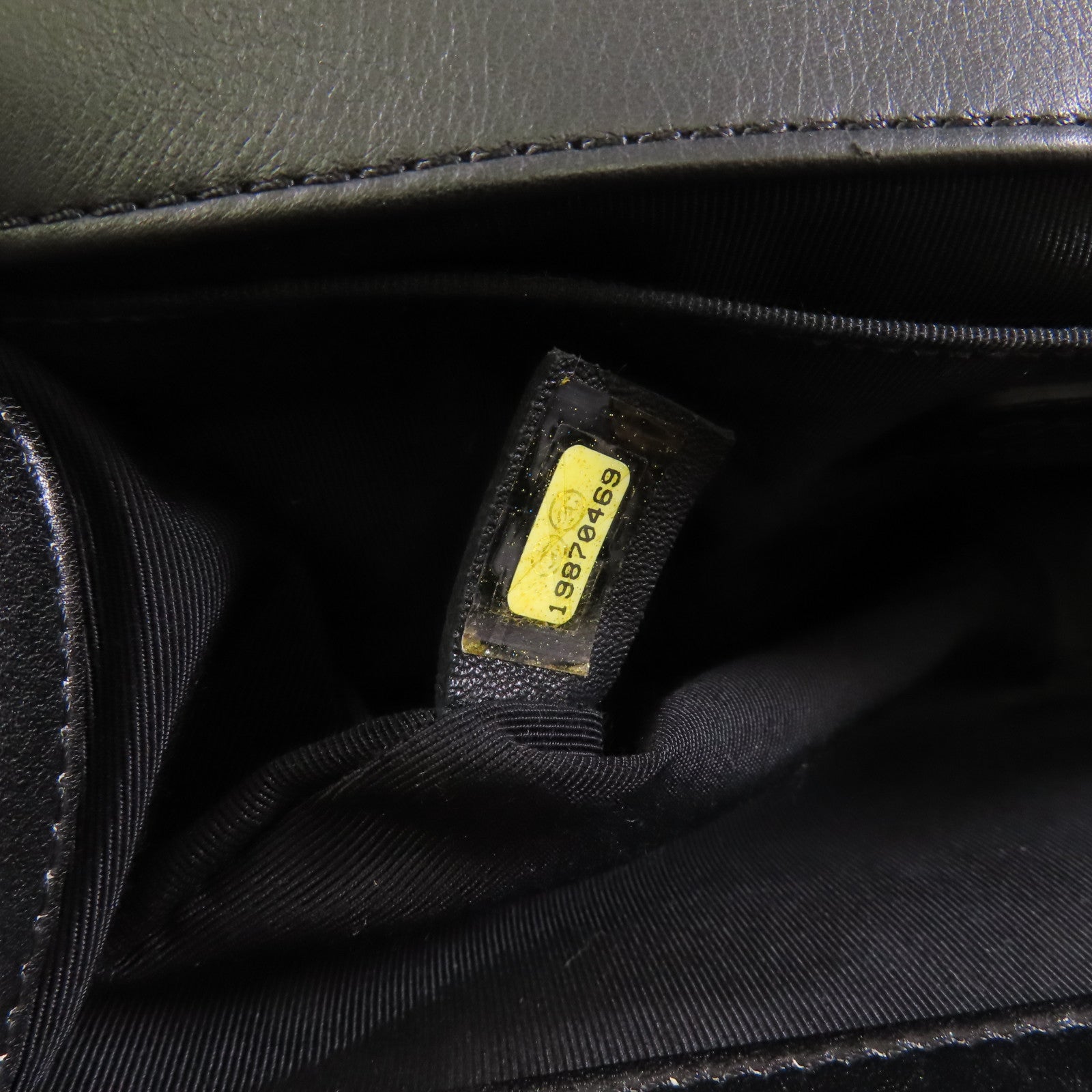 CHANEL 牛皮皮革Boy 25銀扣鏈帶肩背袋