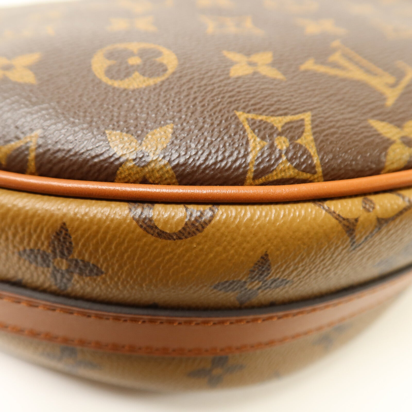 LOUIS VUITTON Monogram Reverse Loop Hobo肩背袋