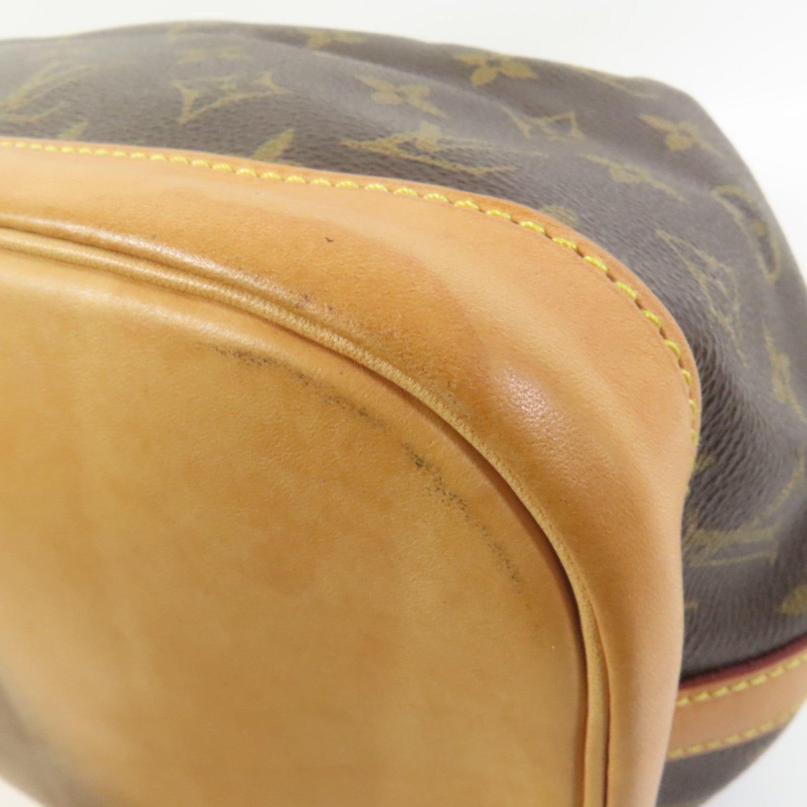 LOUIS VUITTON Monogram Petit Noe金扣肩背袋