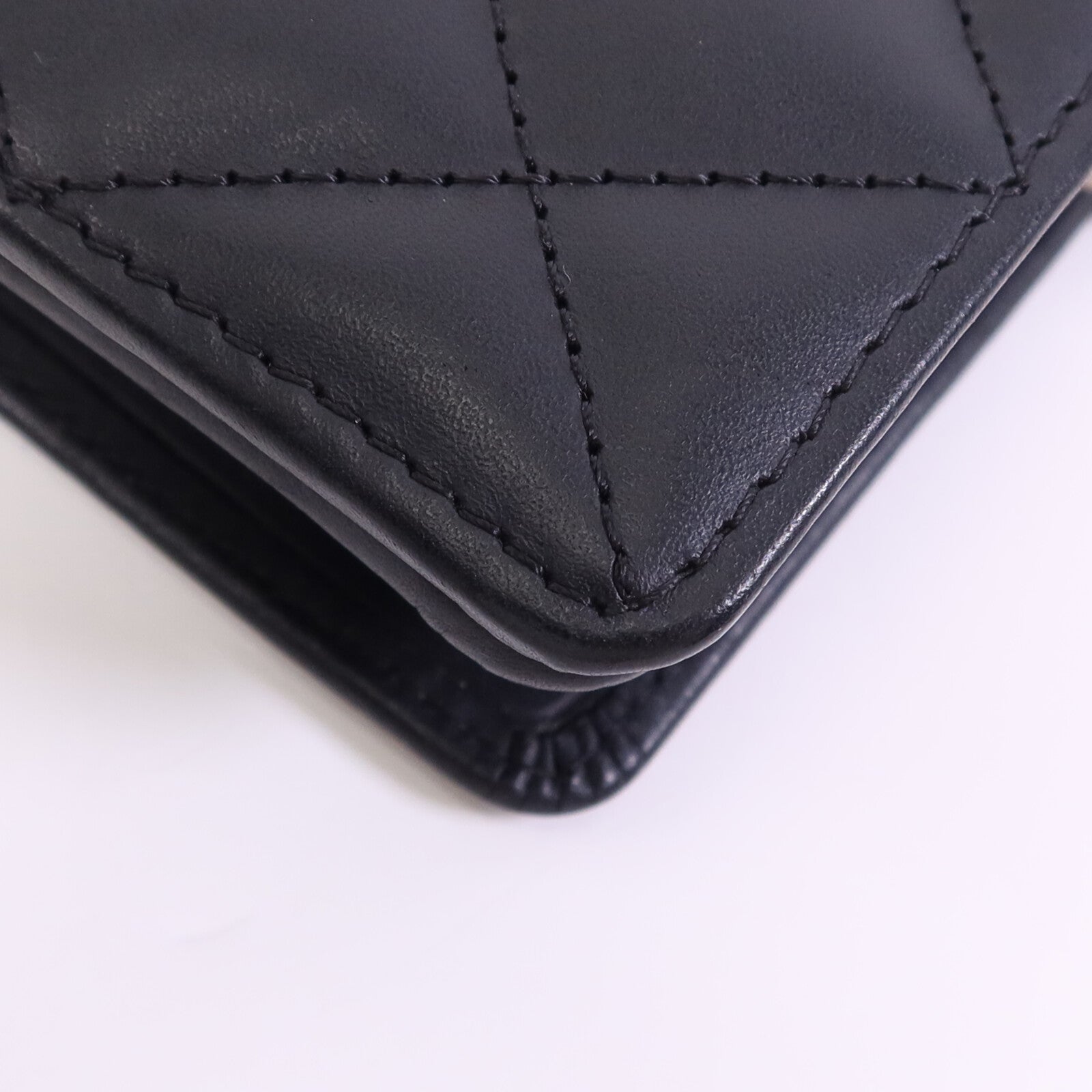 CHANEL 牛皮皮革Cambon Wallet銀扣錢包