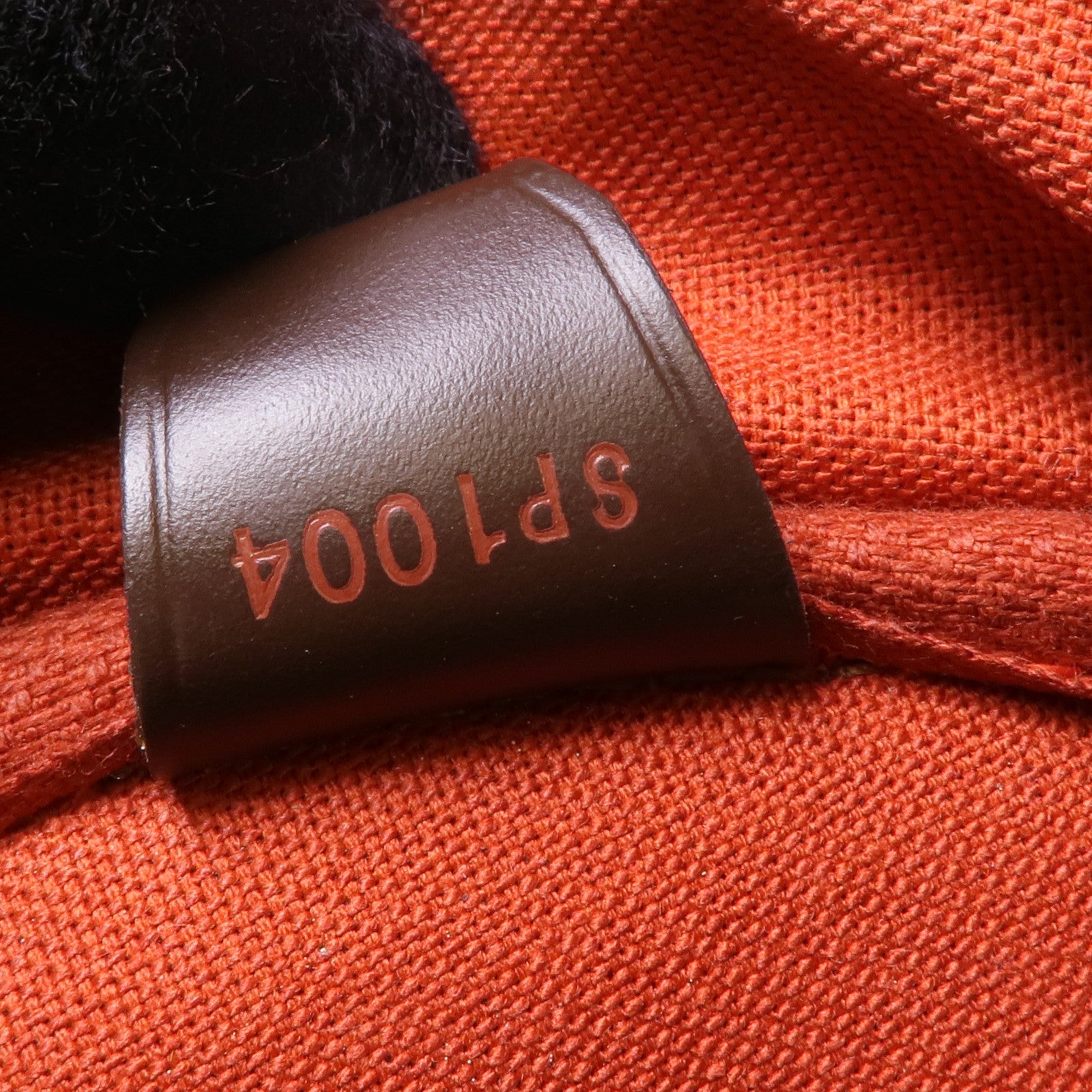 LOUIS VUITTON Damier Nolita 24金扣手挽袋