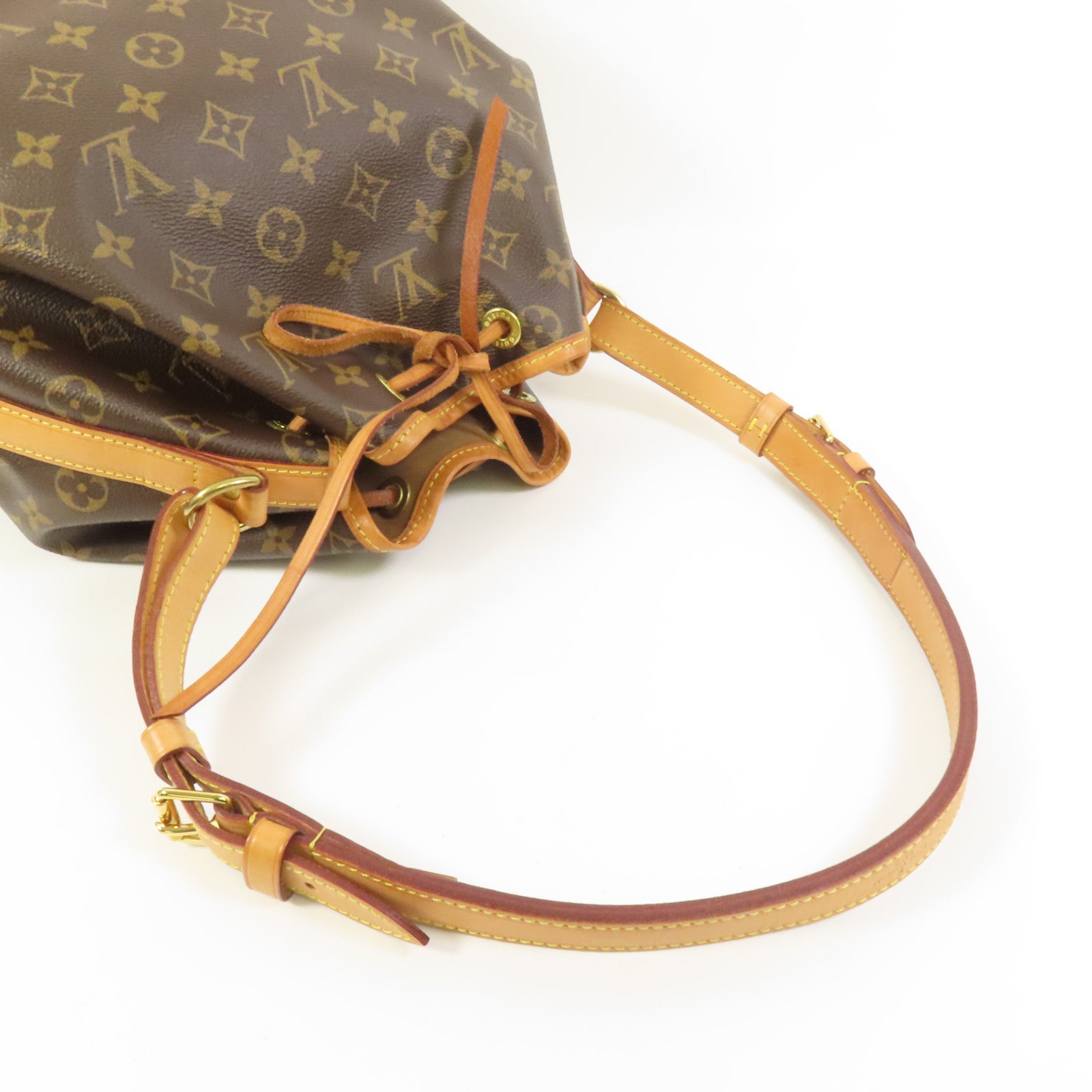 LOUIS VUITTON Monogram Petit Noe金扣肩背袋