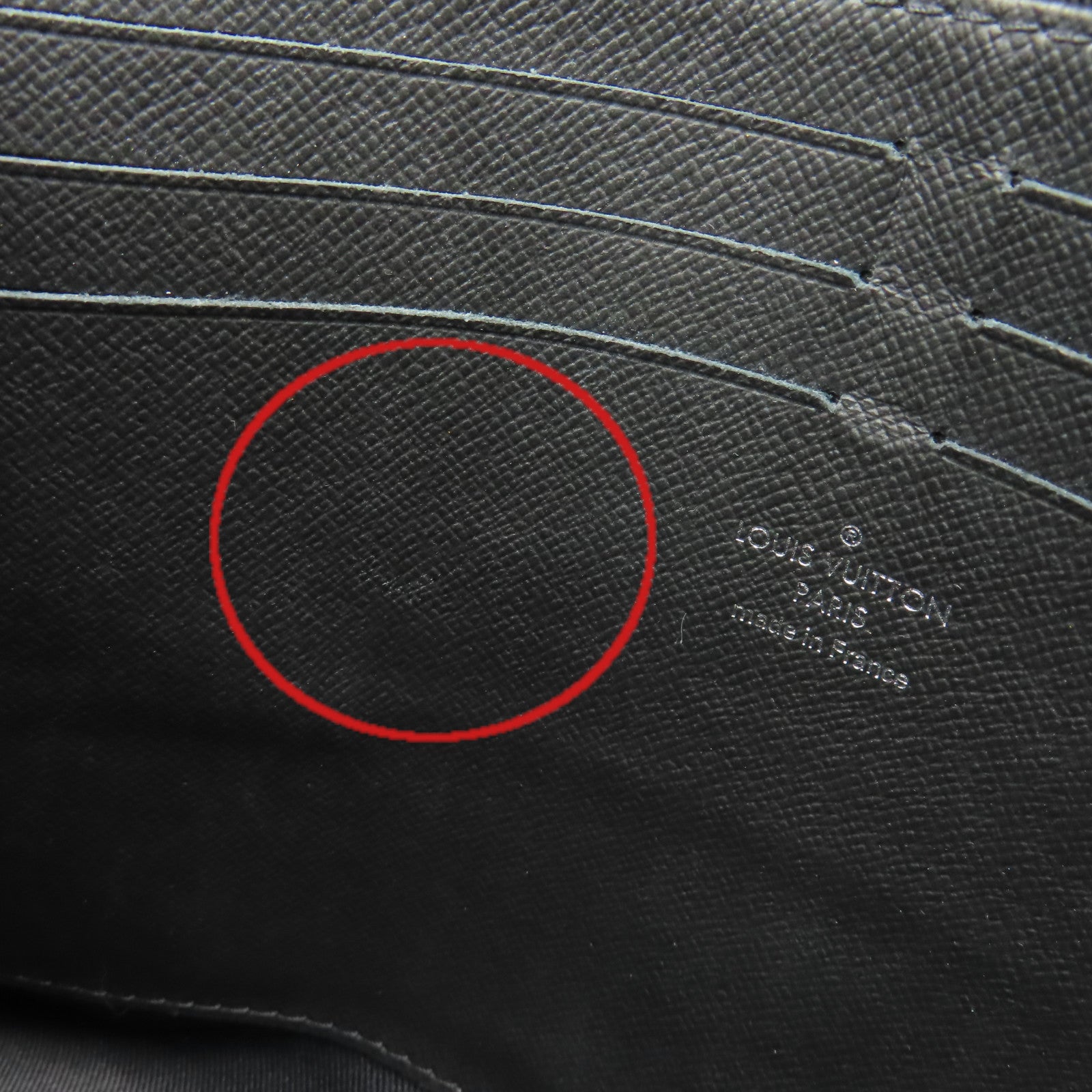 LOUIS VUITTON Monogram Eclipse Pochette Voyage MM Clutch銀扣手拿包黑色