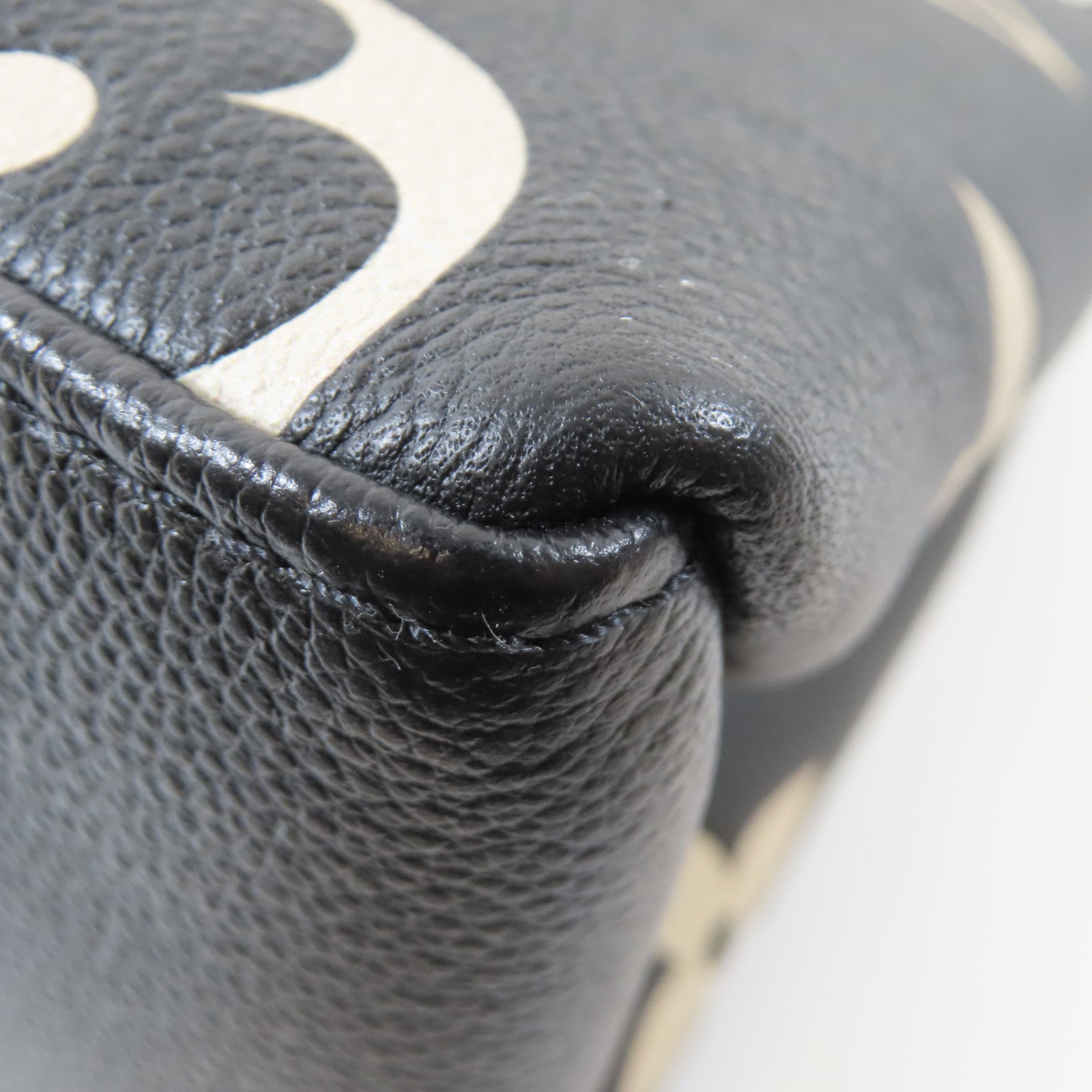 LOUIS VUITTON Monogram Empreinte Petit Palais PM金扣手挽肩背兩用袋黑色/米色