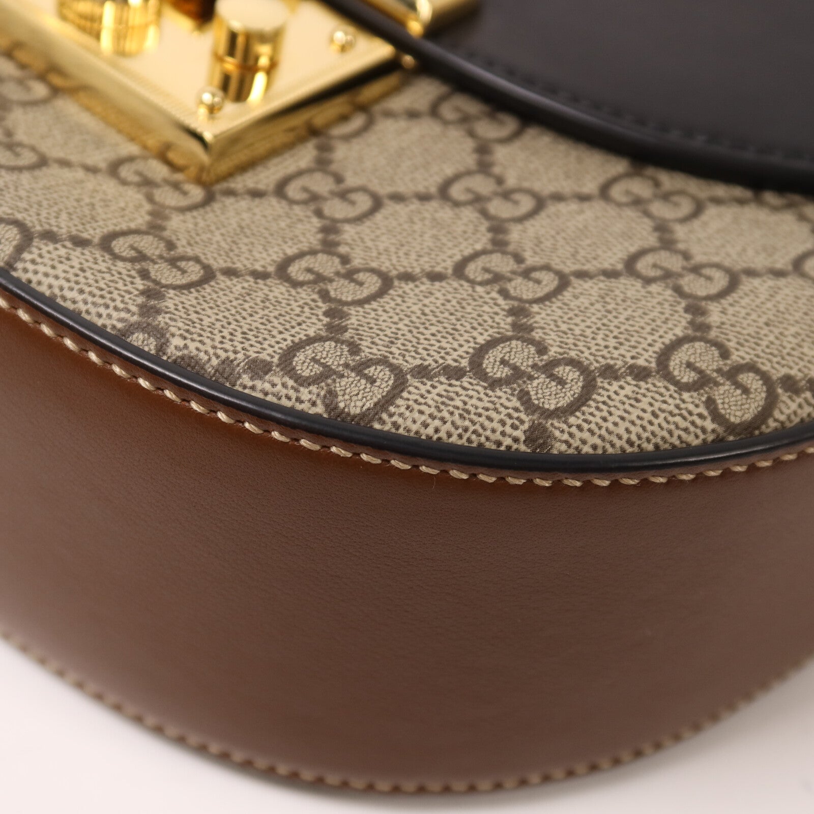GUCCI 塗層帆布GG Supereme肩背袋