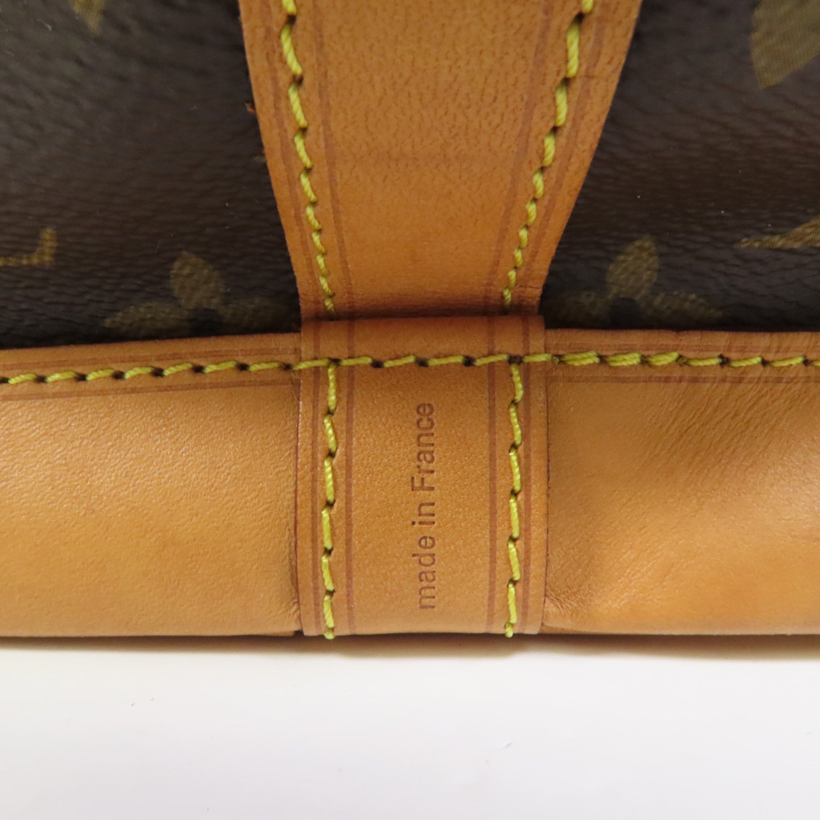 LOUIS VUITTON Monogram Petit Noe金扣肩背袋