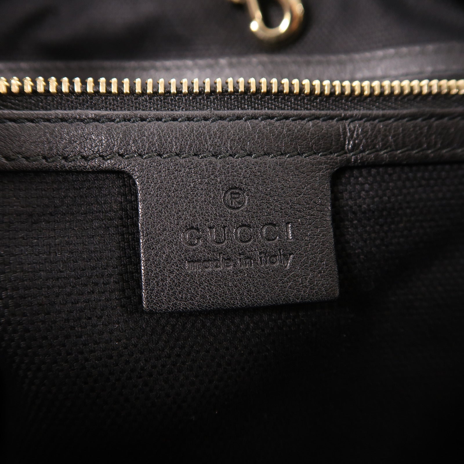 GUCCI 漆皮皮革Chain Shoulder金扣鏈帶肩背袋