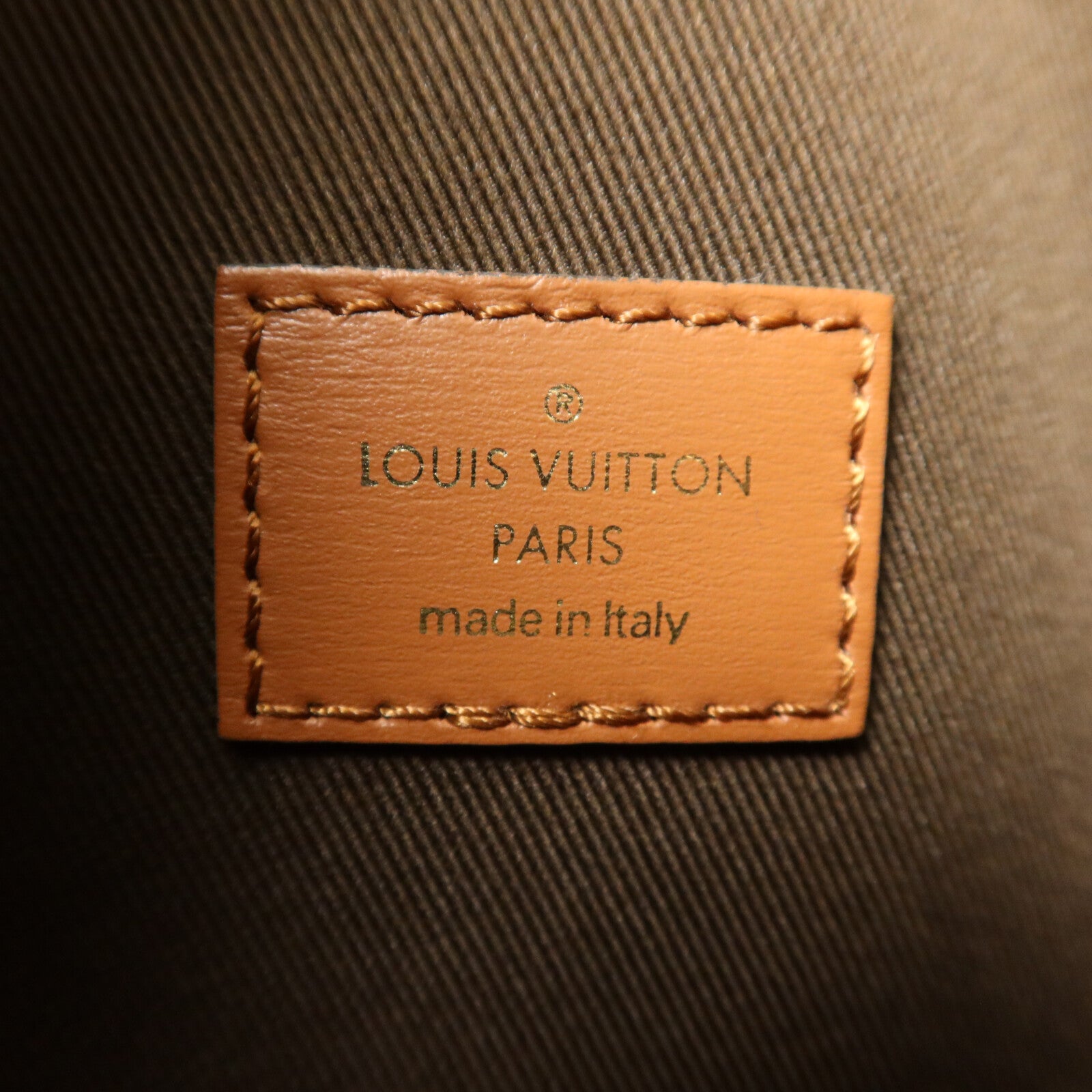 LOUIS VUITTON Monogram Reverse Loop Hobo肩背袋