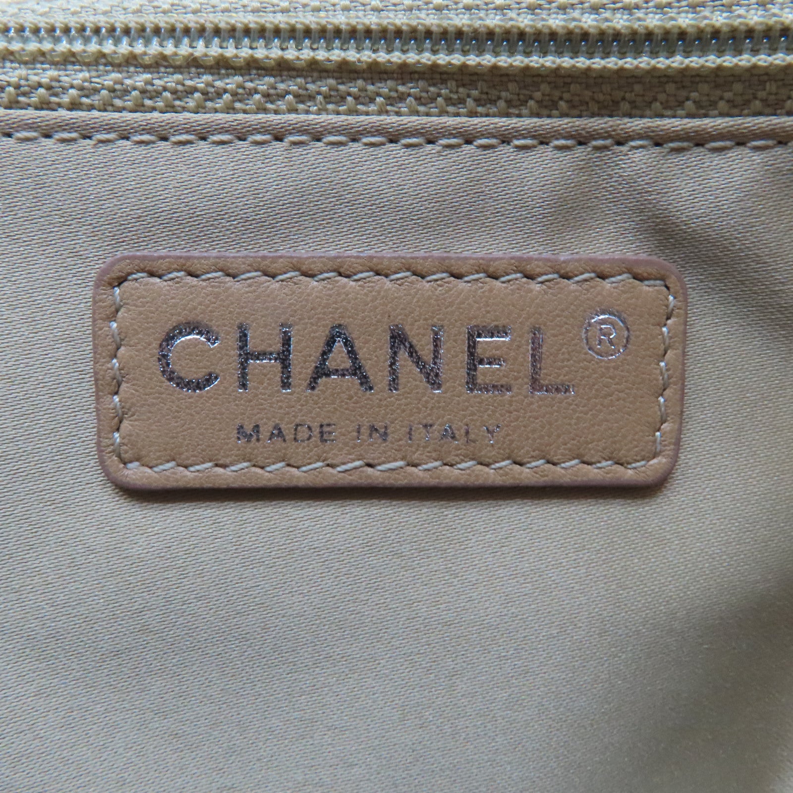CHANEL 菱格羊皮皮革Chain Shoulder銀扣鏈帶肩背袋金色