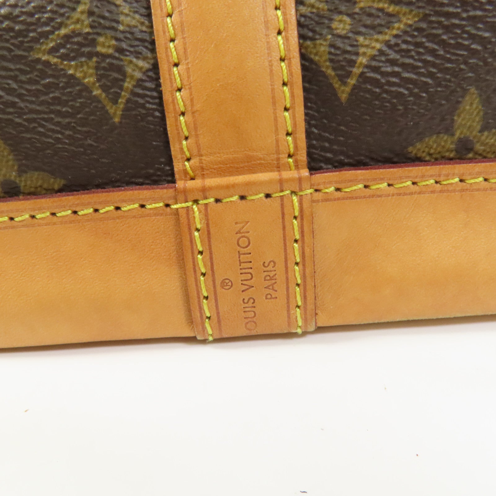 LOUIS VUITTON Monogram Petit Noe金扣肩背袋