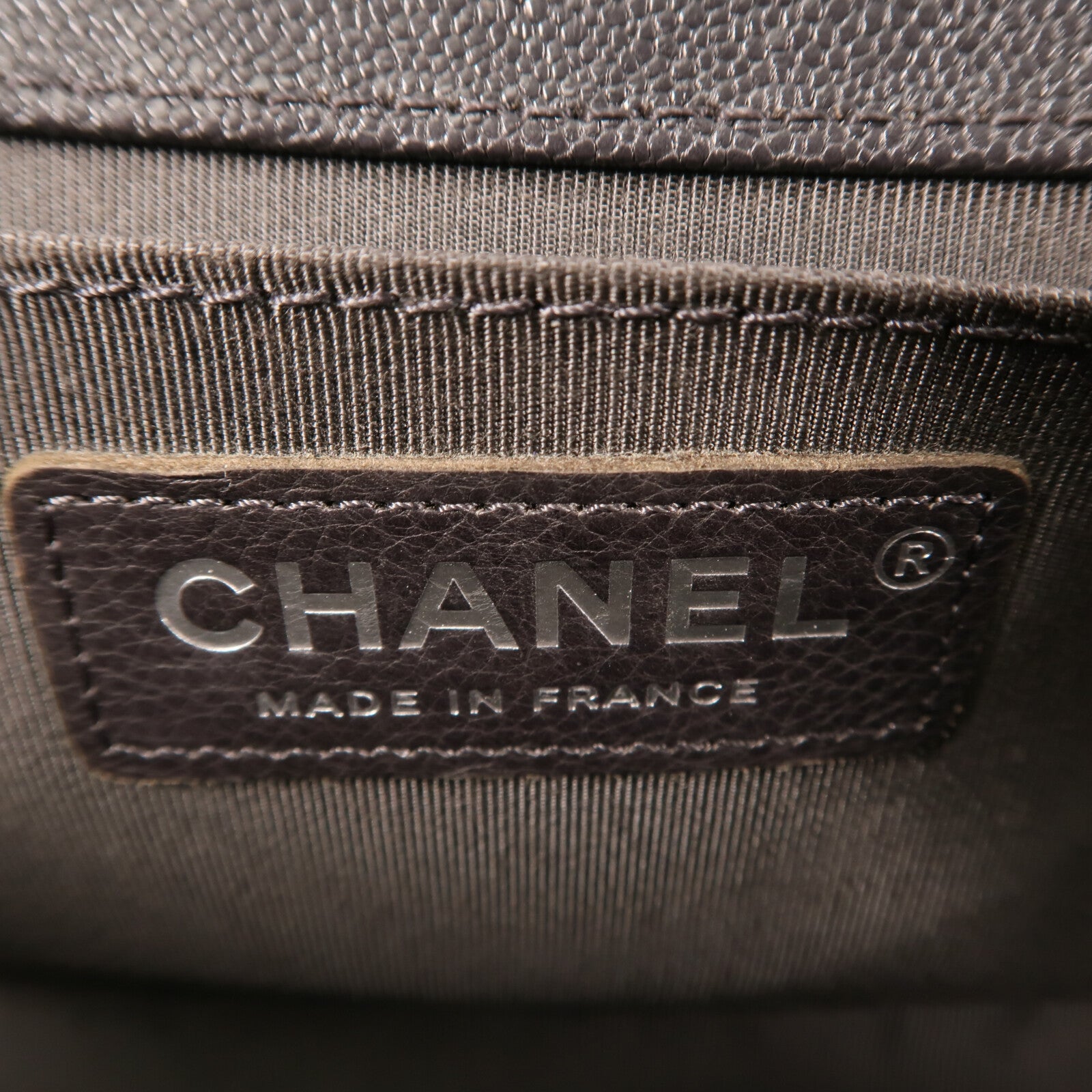 CHANEL 牛皮皮革Boy 20銀扣鏈帶肩背袋