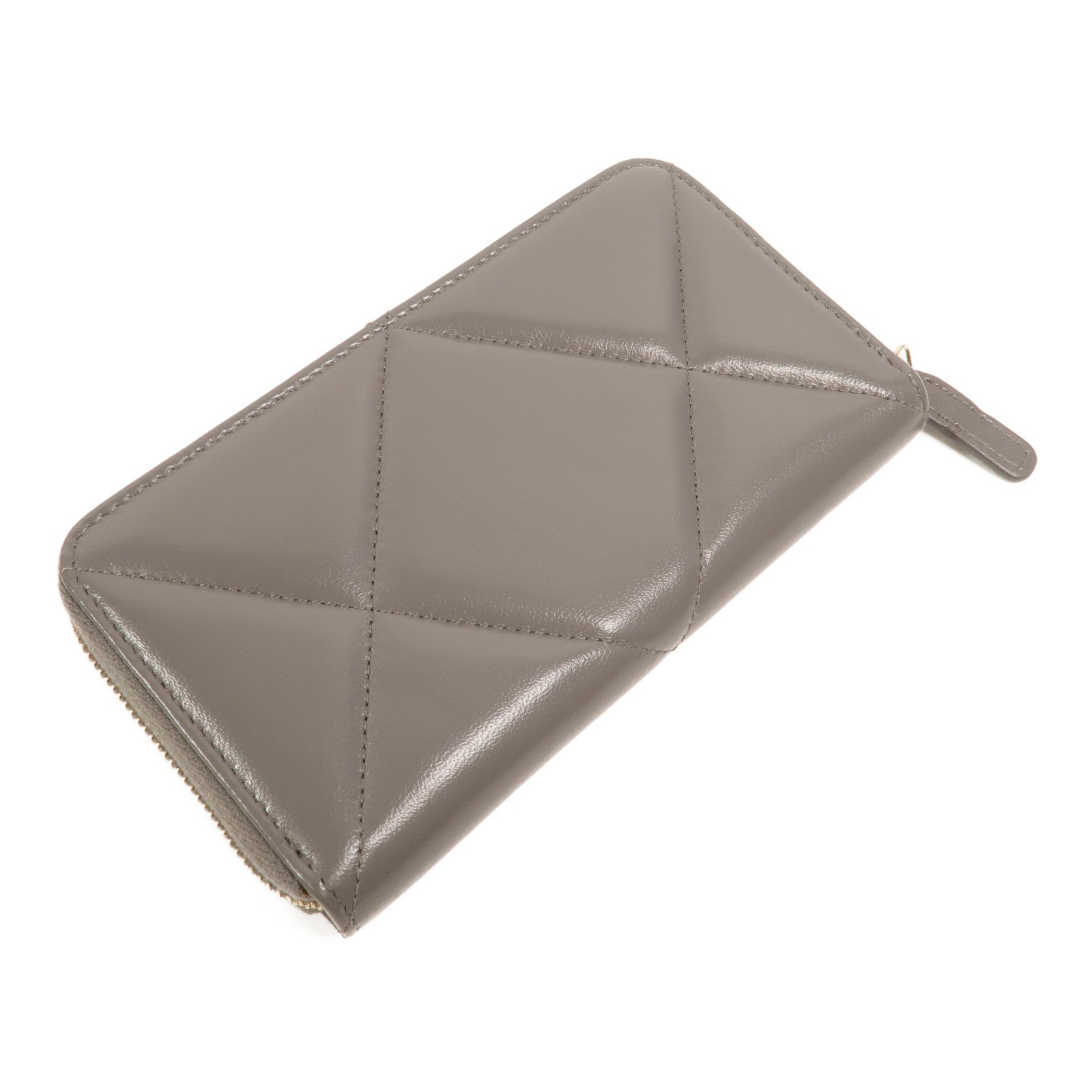 CHANEL 羊皮皮革C19 Wallet長錢包