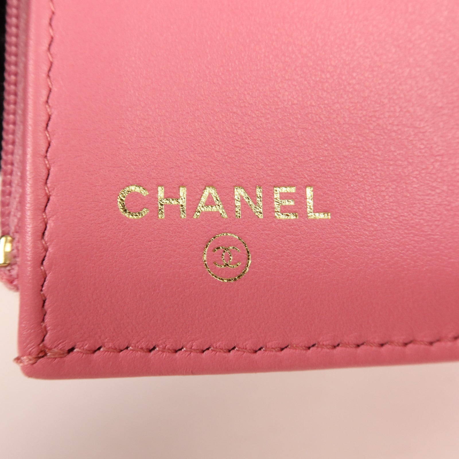 CHANEL 牛皮皮革Wallet金扣錢包