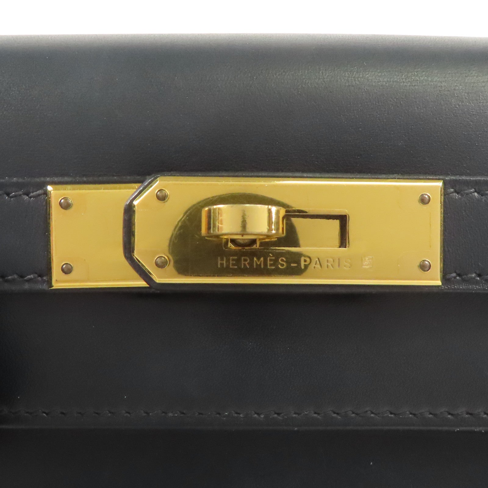 HERMES Box Calf皮革Vintage Kelly 28金扣手挽袋Black