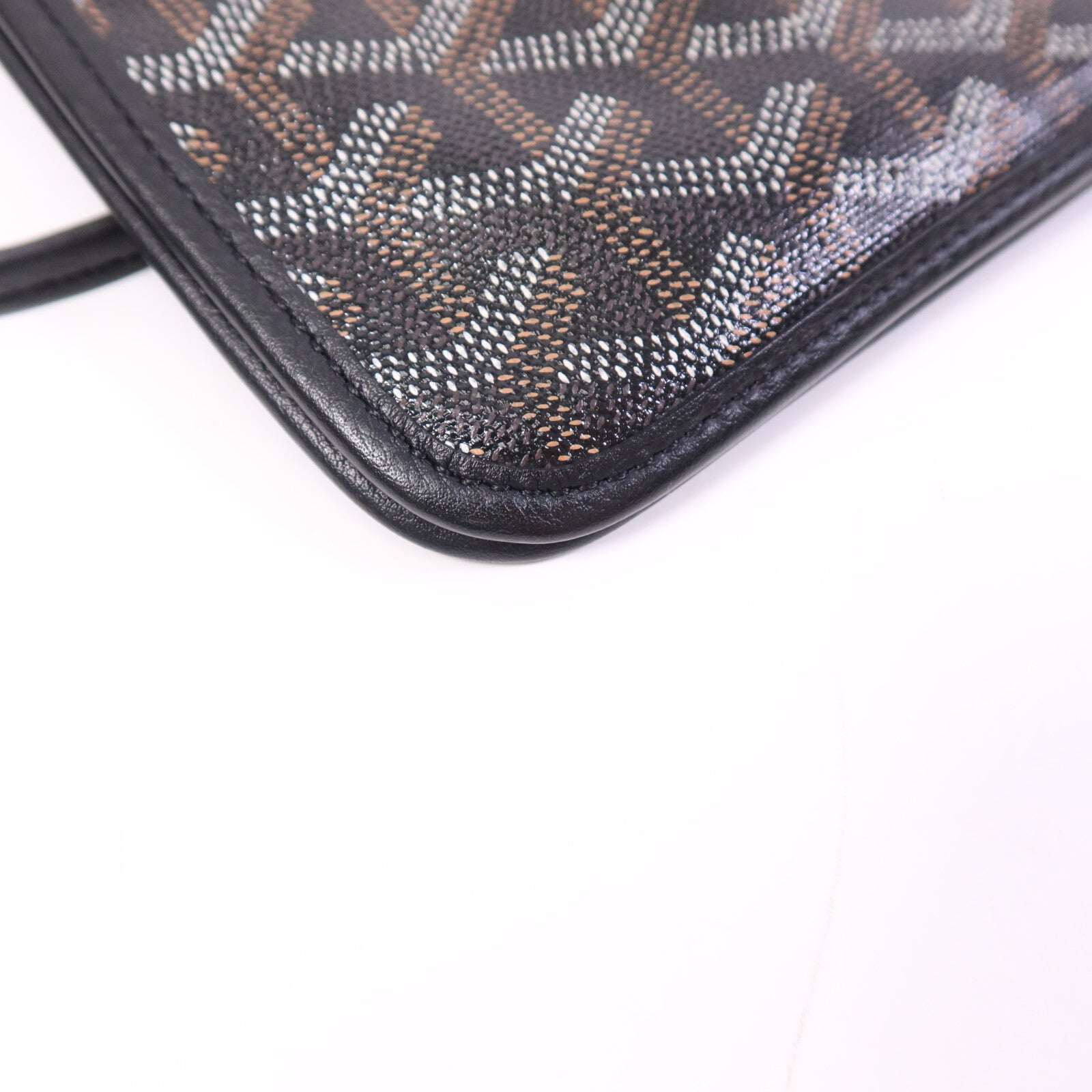 GOYARD 塗層帆布Plumet Shoulder Bag銀扣肩背袋