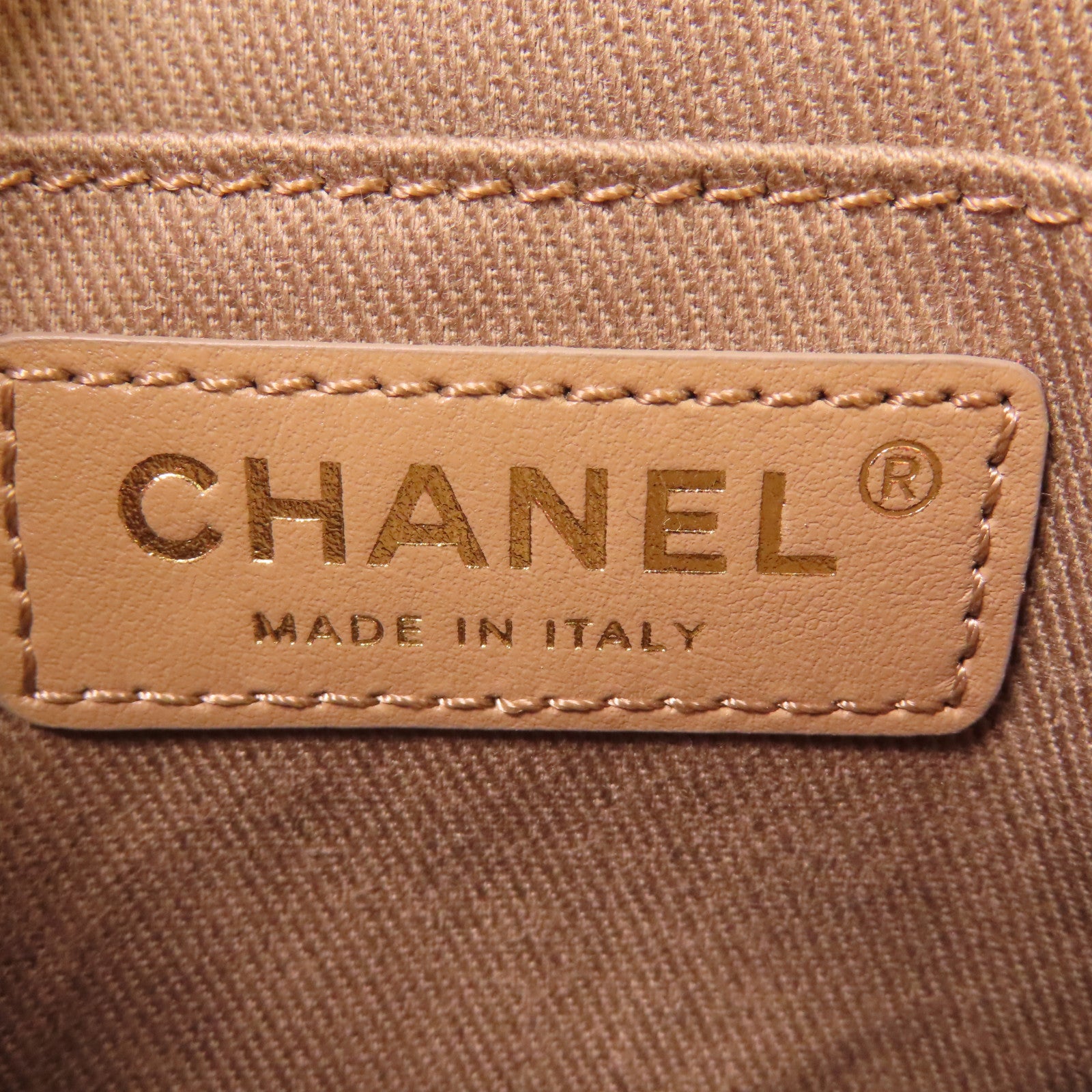 CHANEL 牛皮皮革Shoulder Bag金扣肩背袋
