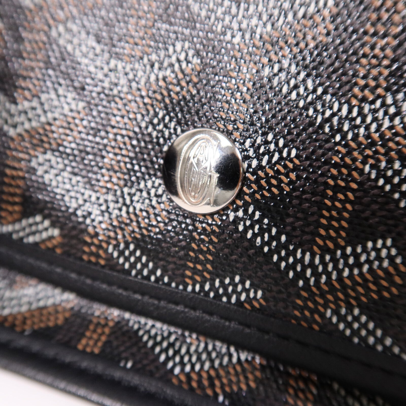 GOYARD 塗層帆布Plumet Shoulder Bag銀扣肩背袋