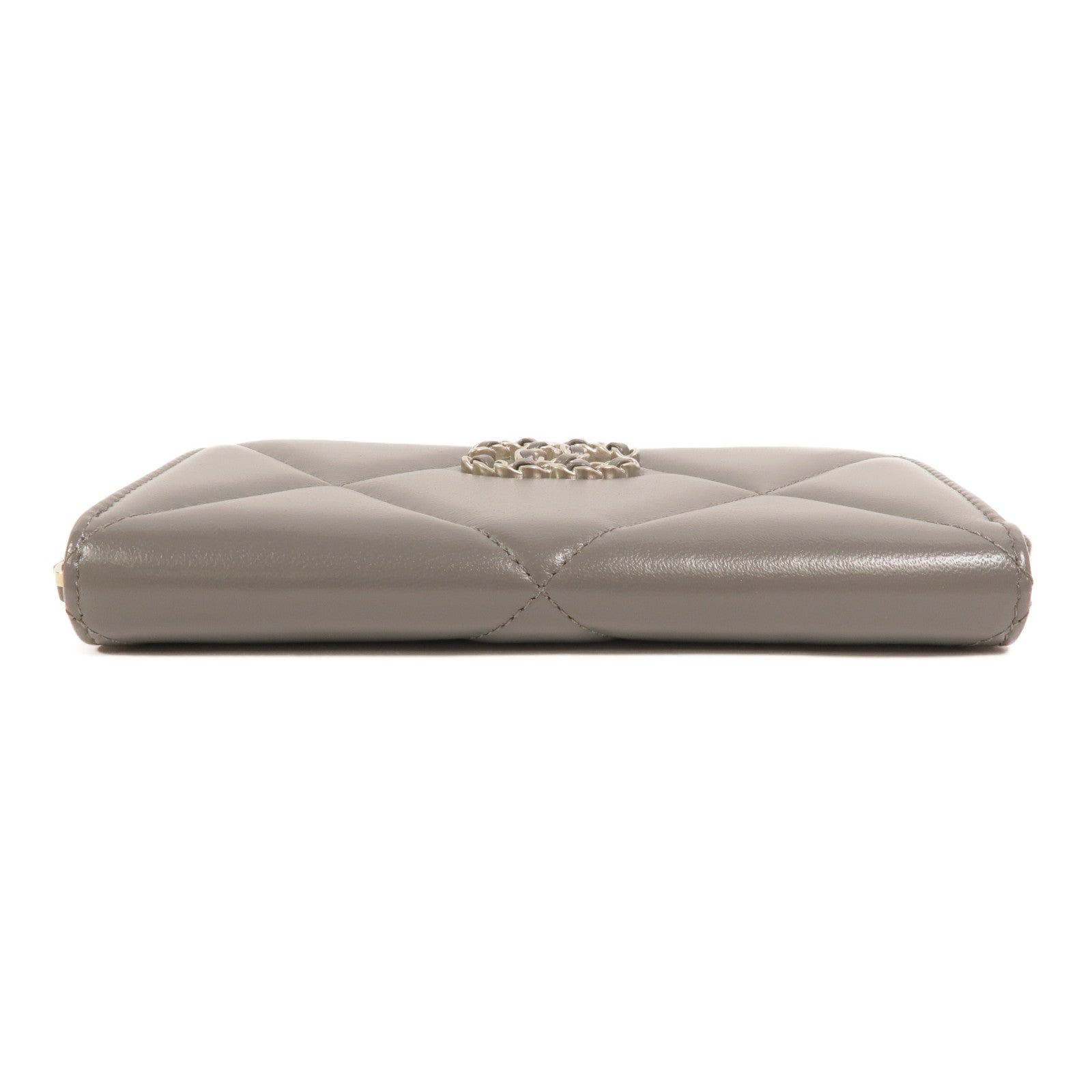 CHANEL 羊皮皮革C19 Wallet長錢包