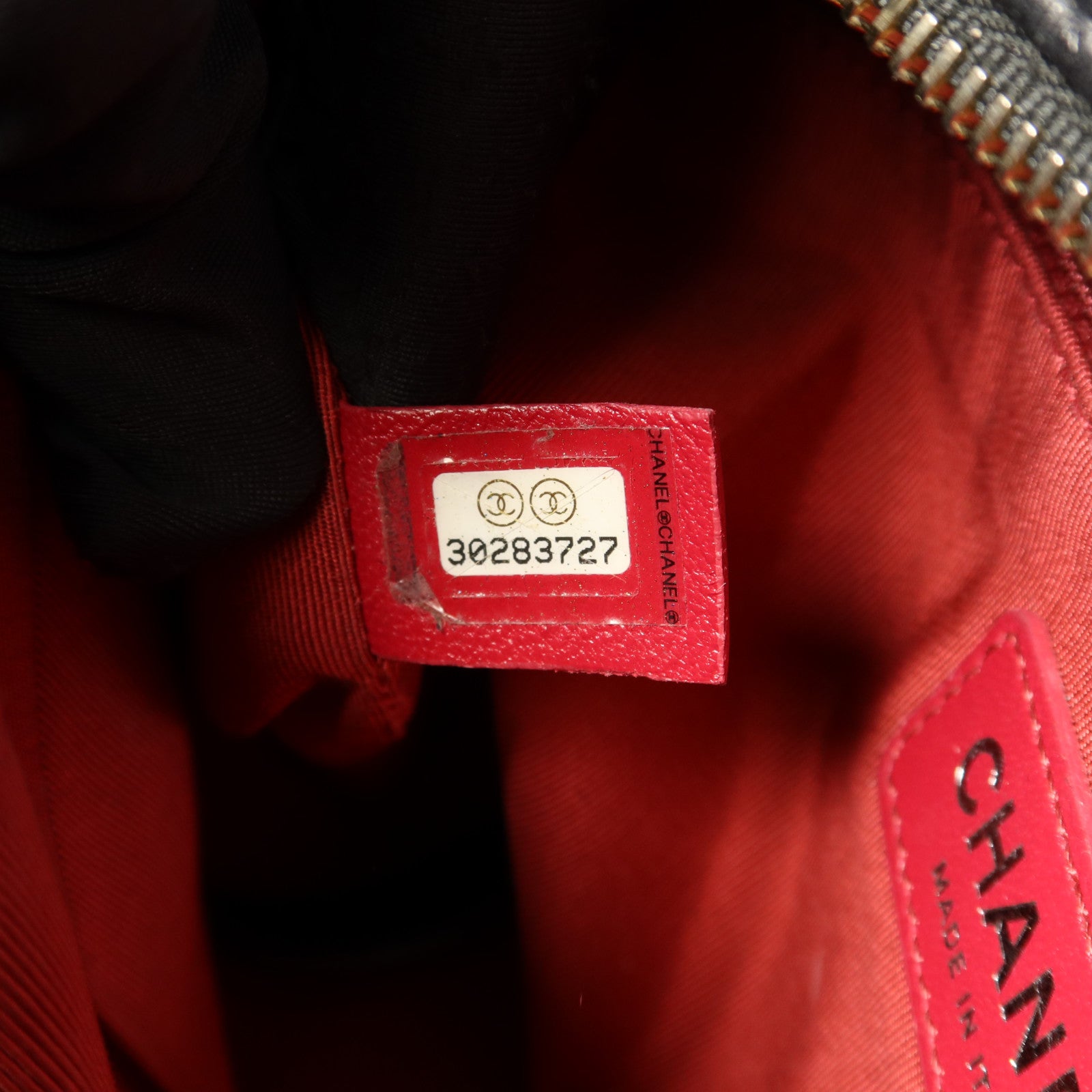 CHANEL 牛皮皮革Gabrielle Medium鏈帶肩背袋