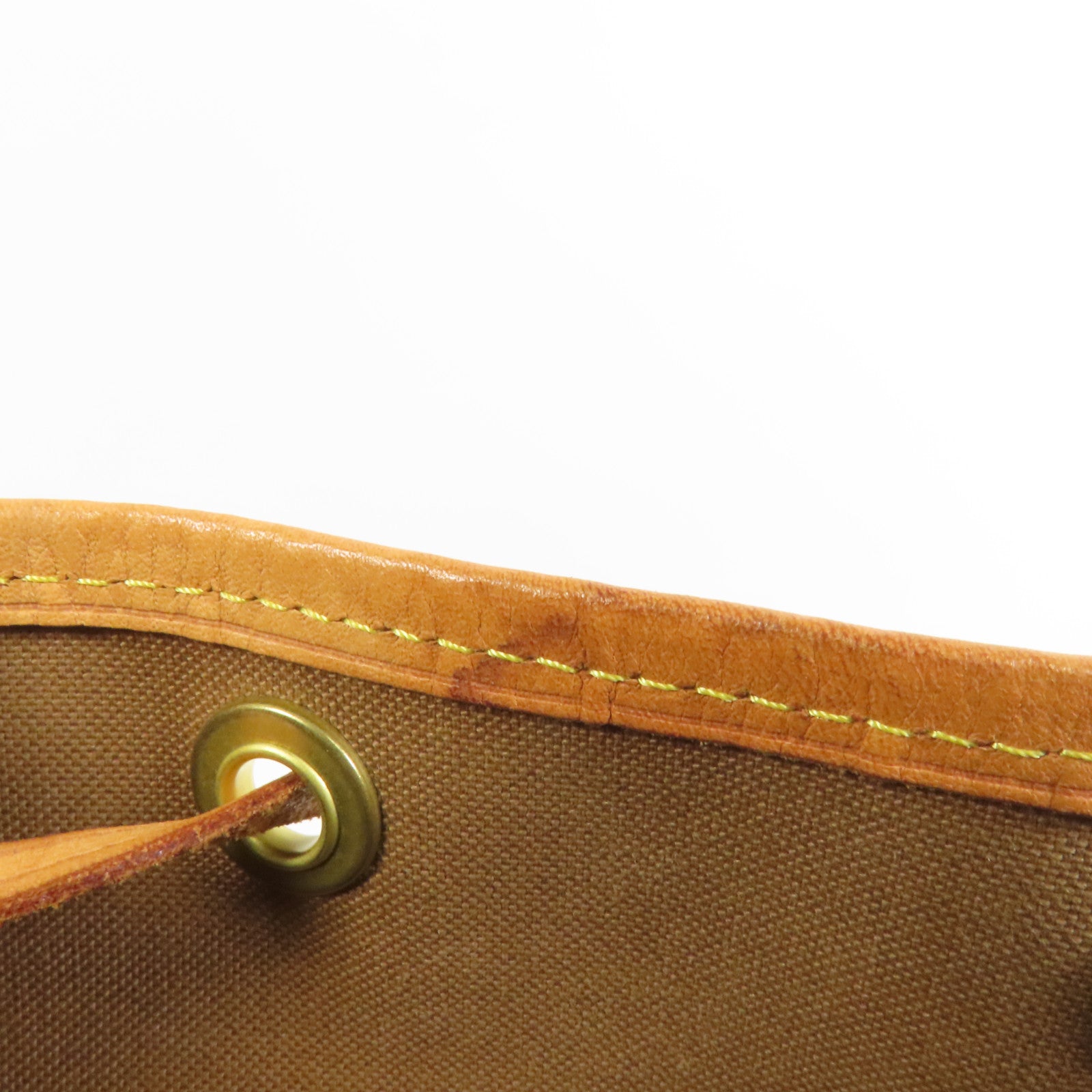 LOUIS VUITTON Monogram Petit Noe金扣肩背袋