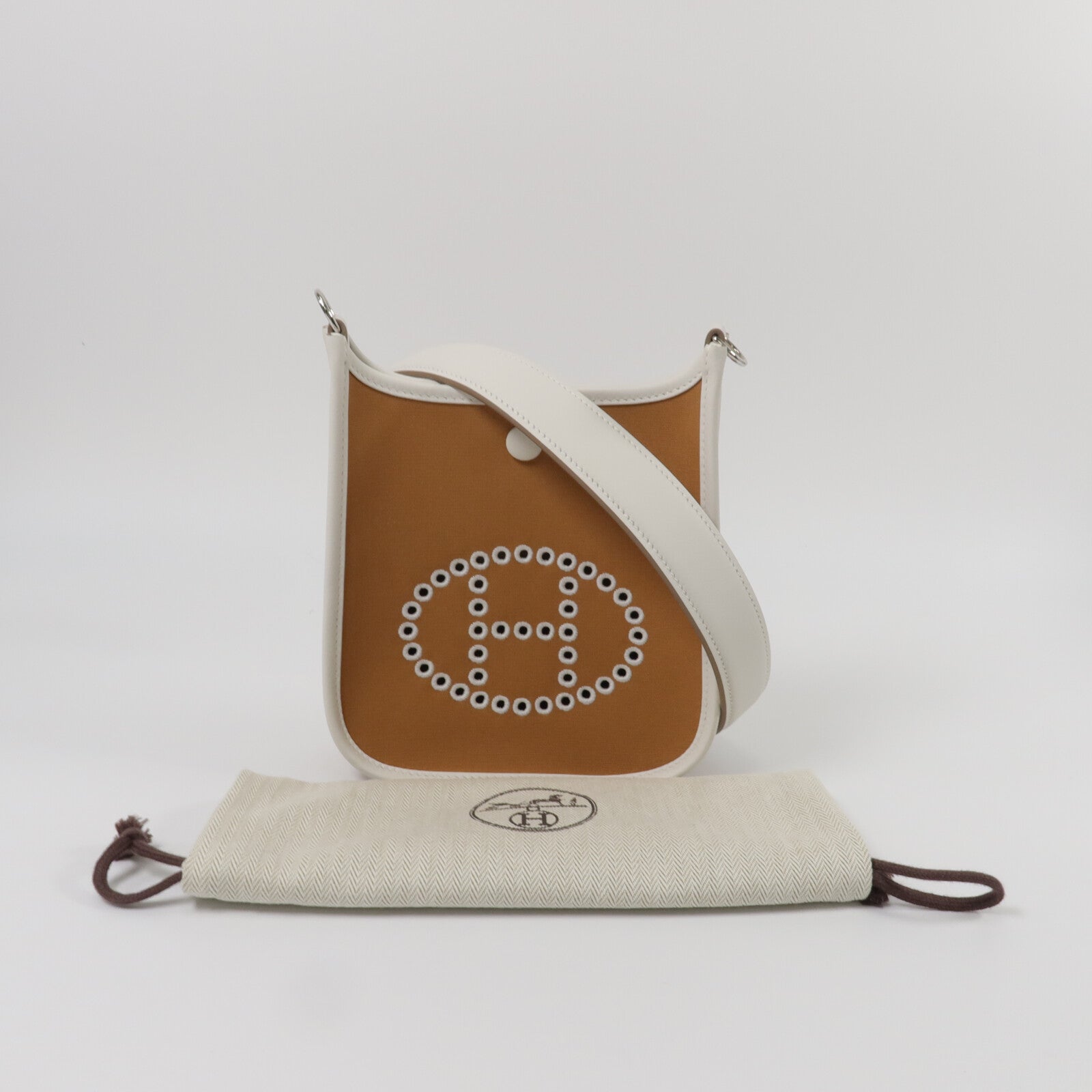 HERMES Swift皮革/Toile Officier Neo Evelyne TPM肩背袋Etoupe/Gris Pale