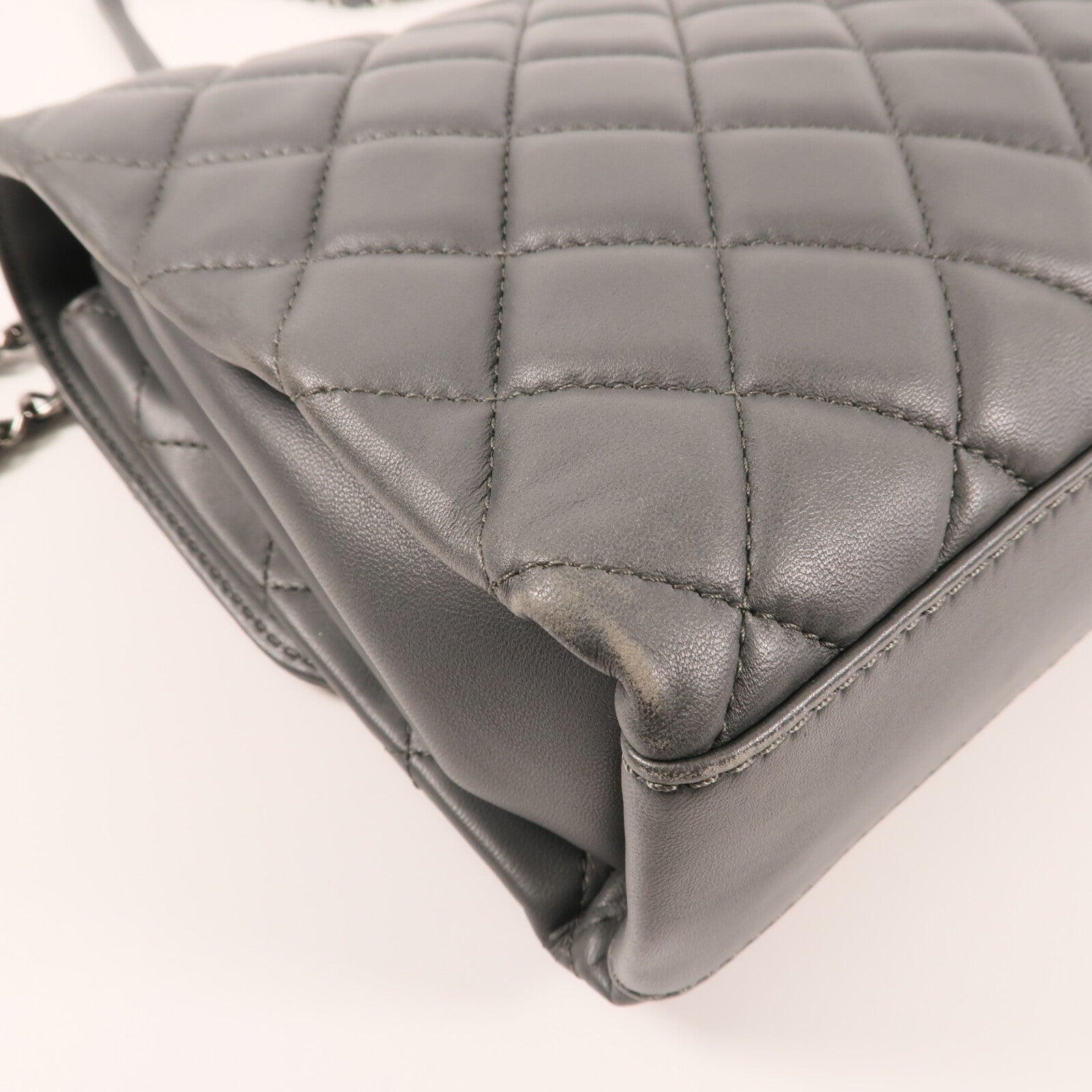 CHANEL 羊皮皮革Shoulder Bag銀扣鏈帶肩背袋