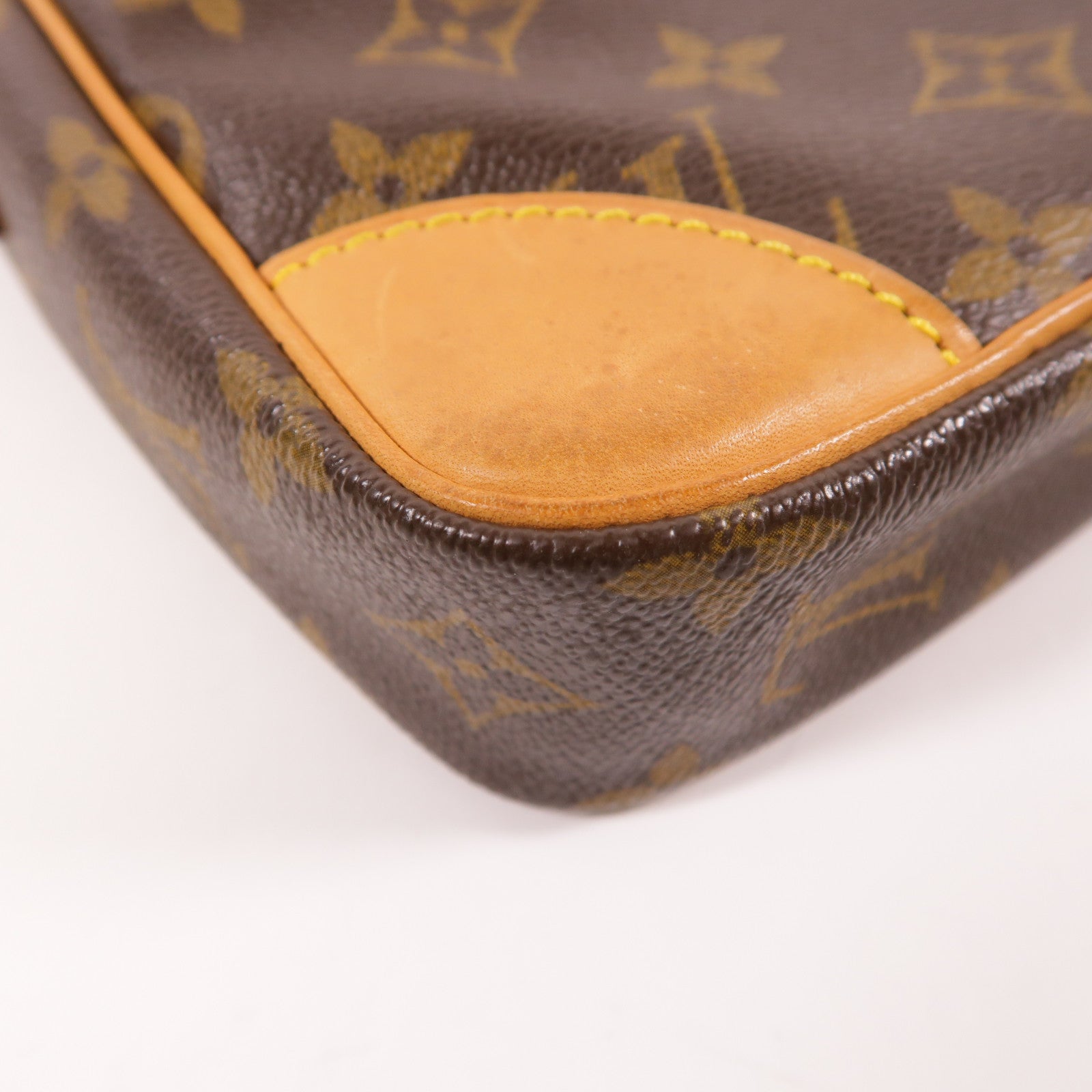 LOUIS VUITTON Monogram Danube金扣肩背袋棕色
