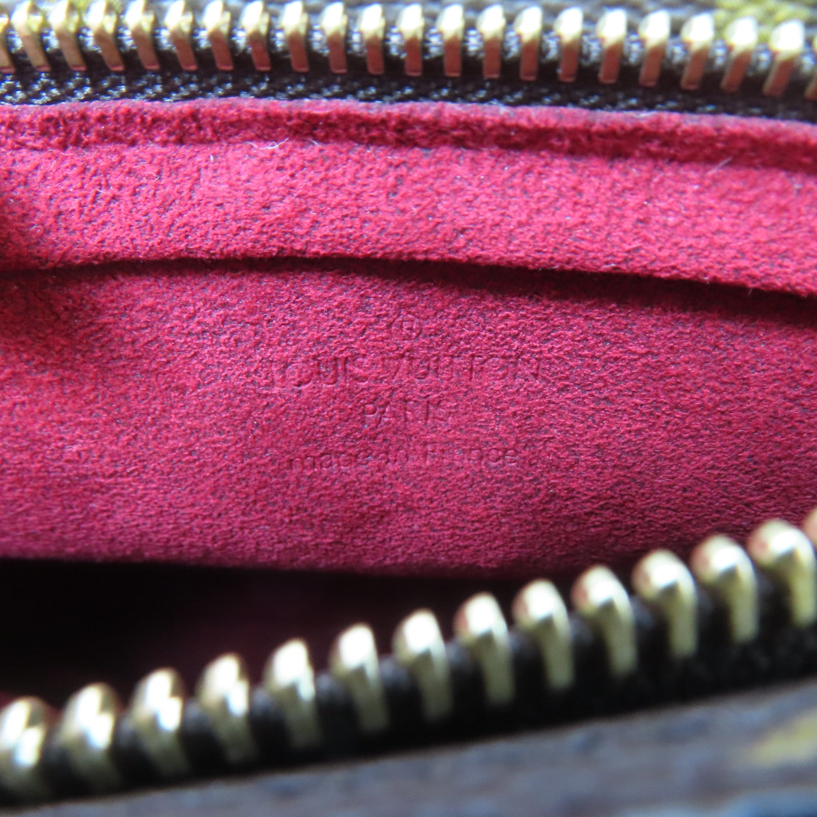 LOUIS VUITTON Monogram Partition金扣手拿包啡色