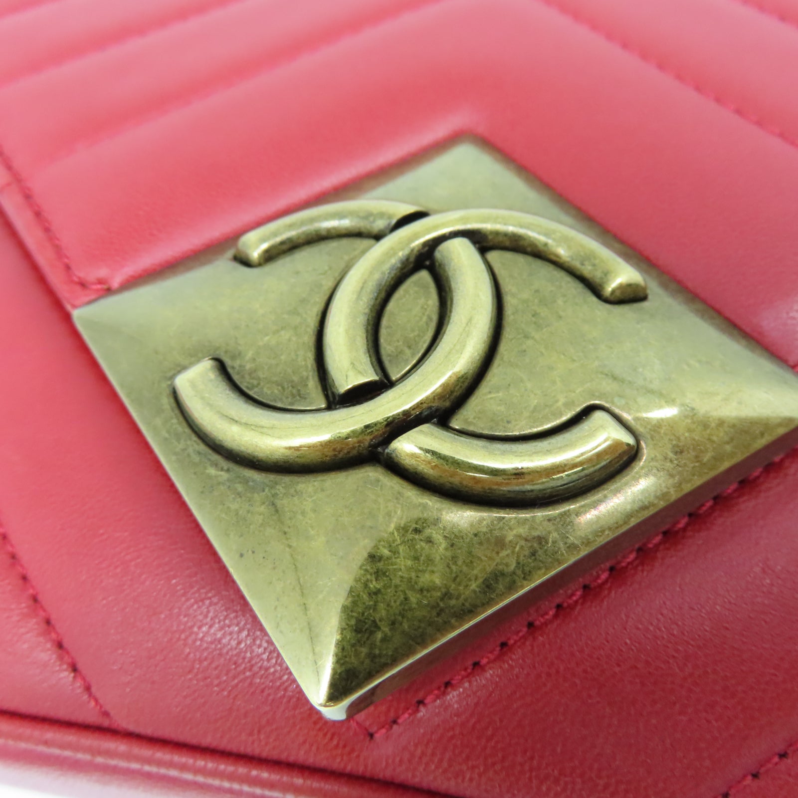 CHANEL 【清倉大減價】斜紋牛皮皮革Shoulder Bag金扣鏈帶肩背袋紅色