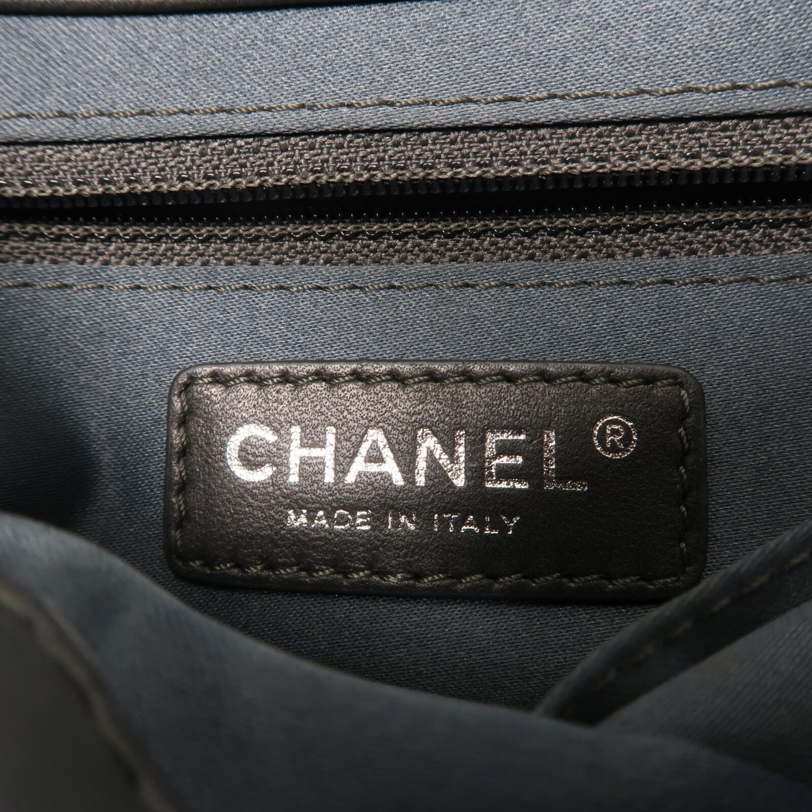 CHANEL 羊皮皮革Shoulder Bag銀扣鏈帶肩背袋