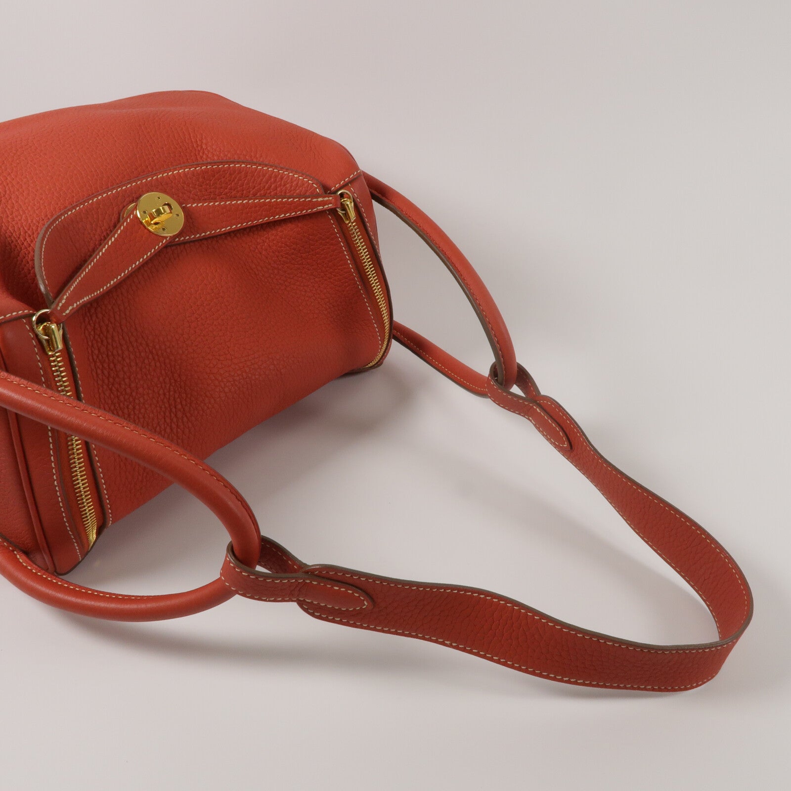 HERMES Clemence皮革Lindy 30肩背袋Rouge Tomate
