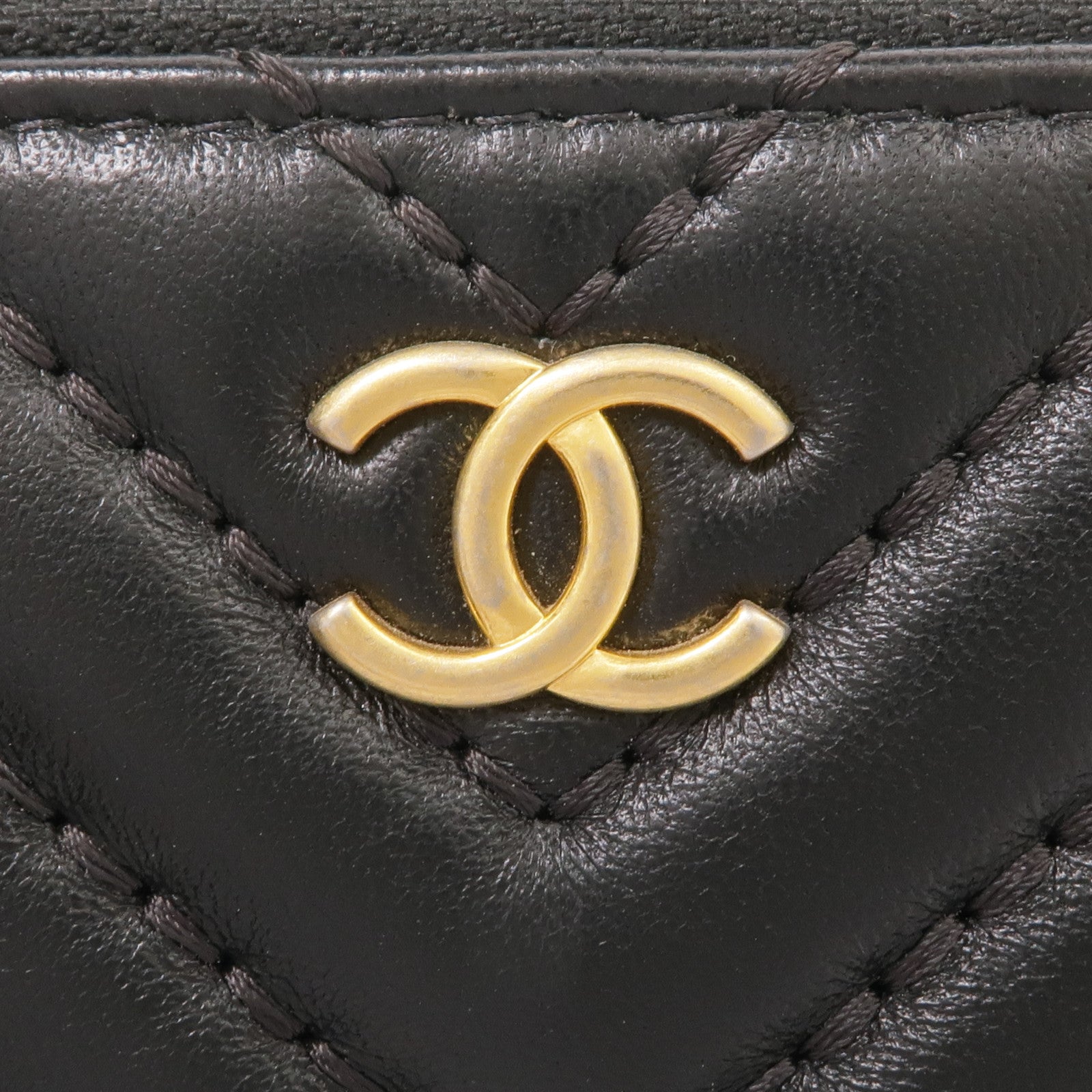 CHANEL 羊皮皮革WOC Wallet On Chain金扣鏈帶肩背袋