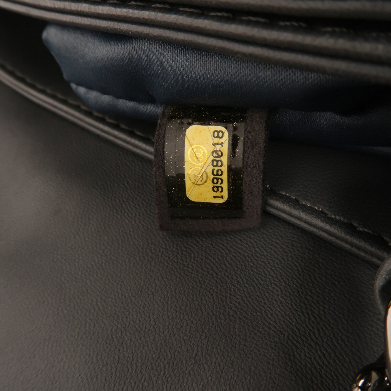 CHANEL 羊皮皮革Shoulder Bag銀扣鏈帶肩背袋