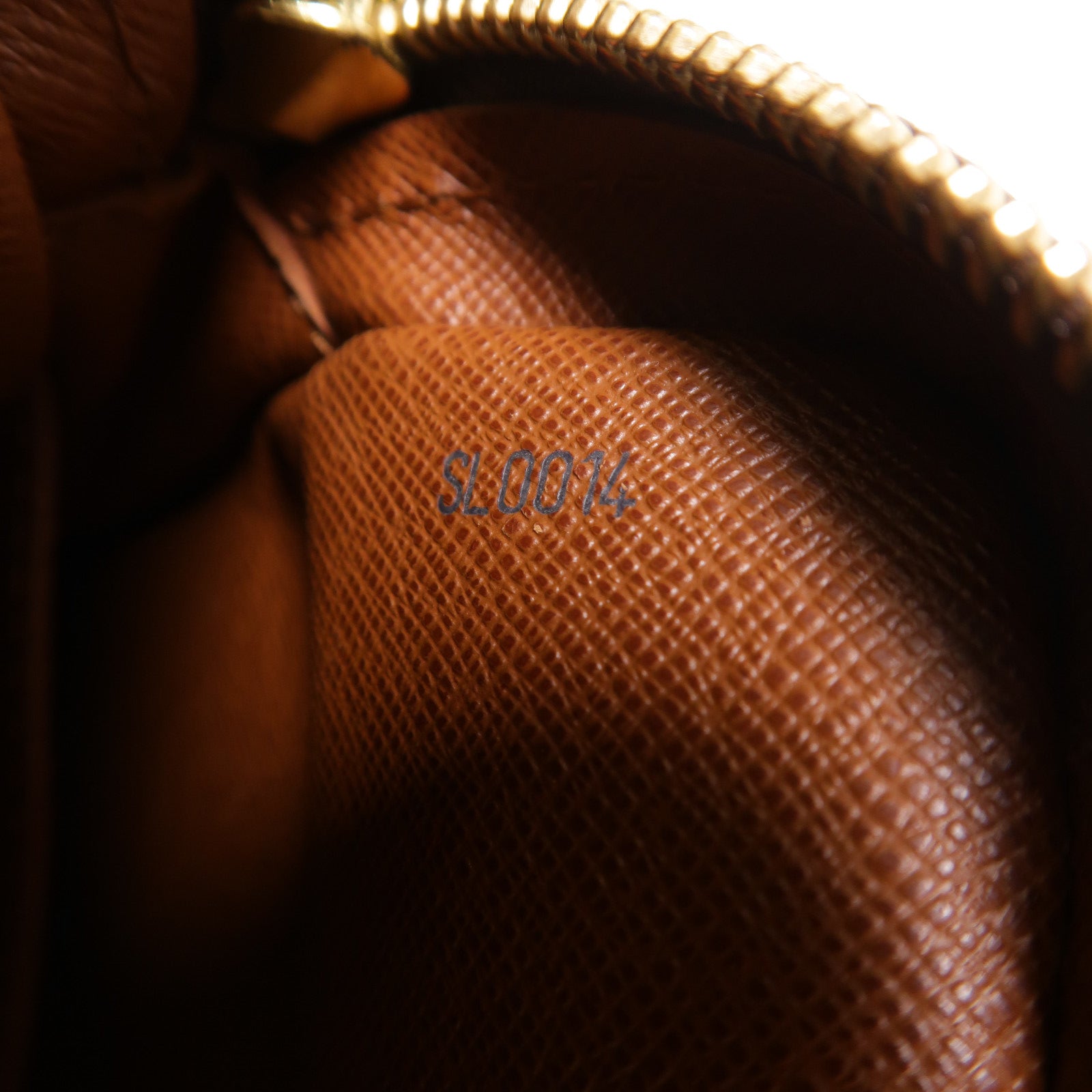 LOUIS VUITTON Monogram Danube金扣肩背袋棕色